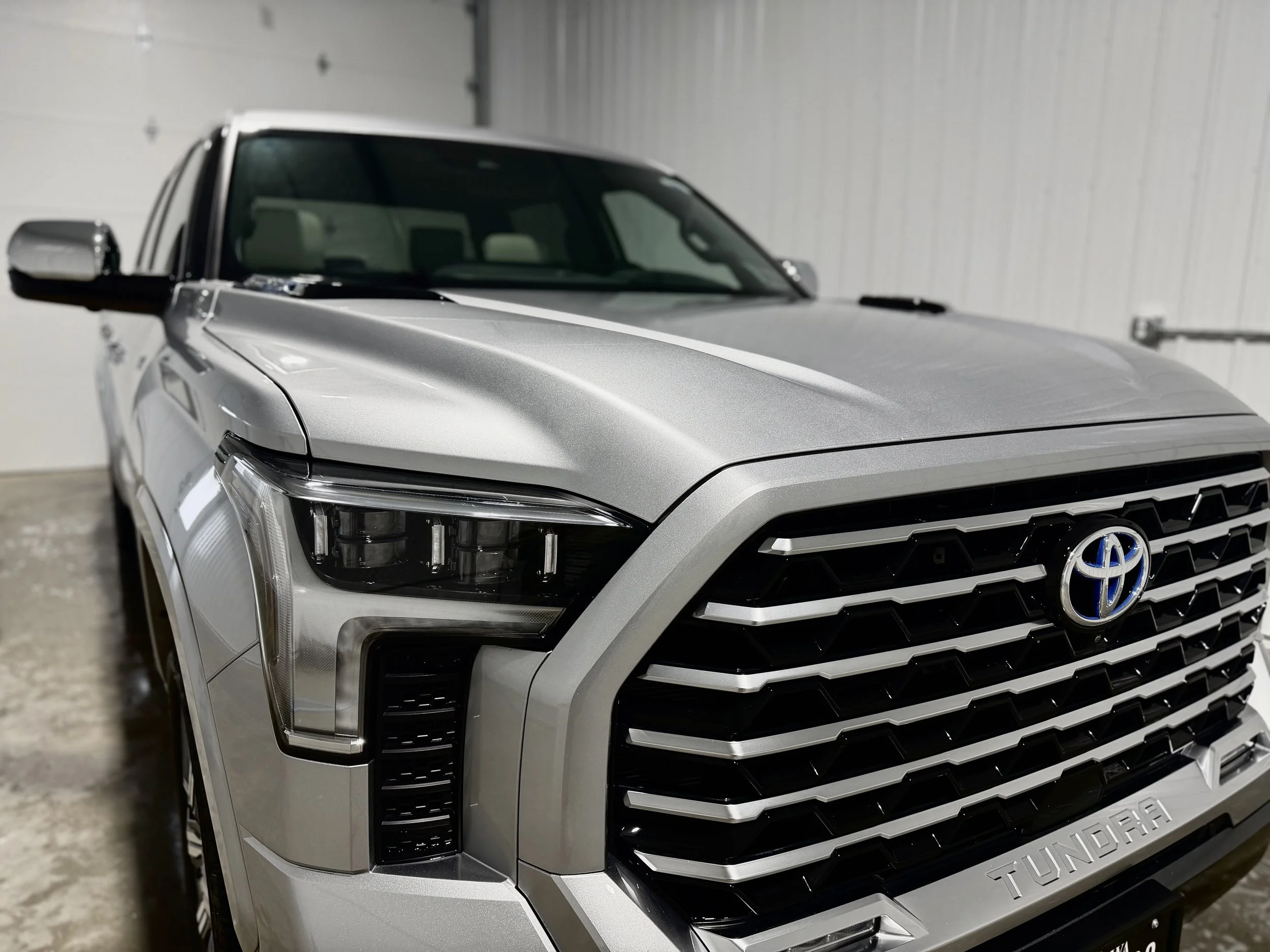 🔹 SIGNATURE EXTERIOR DETAIL🔹