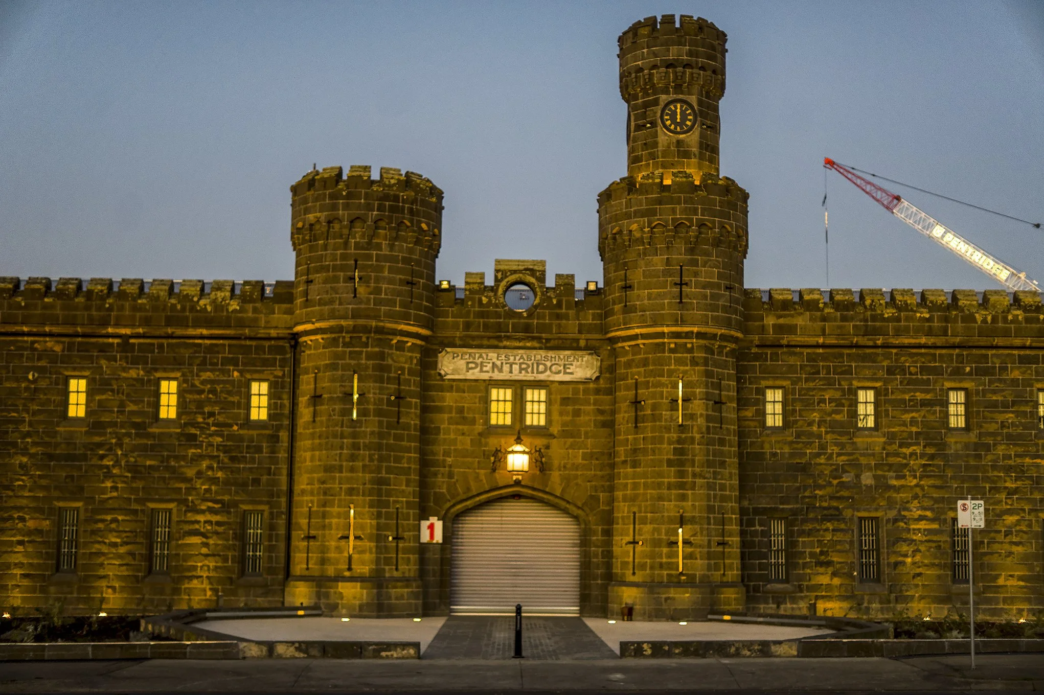 Pentridge_Prison_Front_Gate_2020.jpg