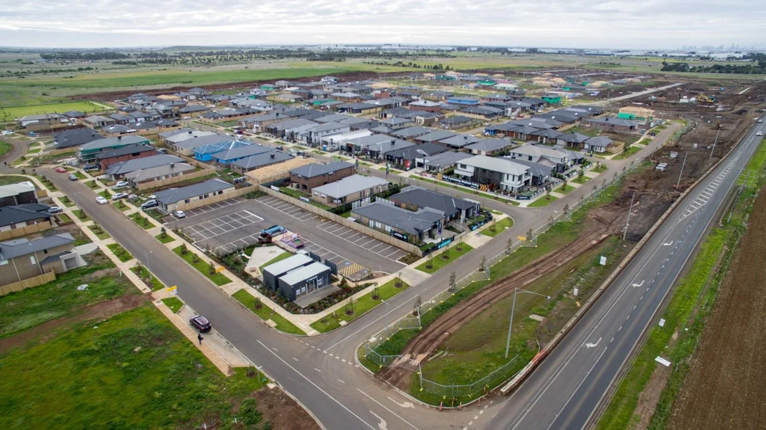 elements estate 3.jpg