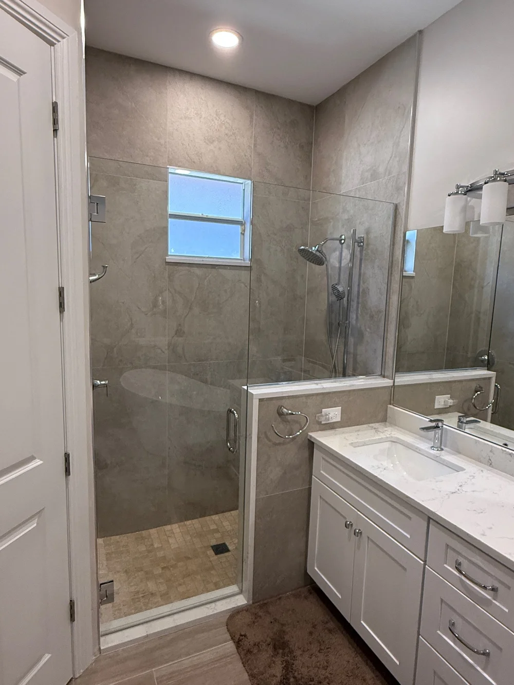 After: Master Bath Renovation — Grandezza, Estero
