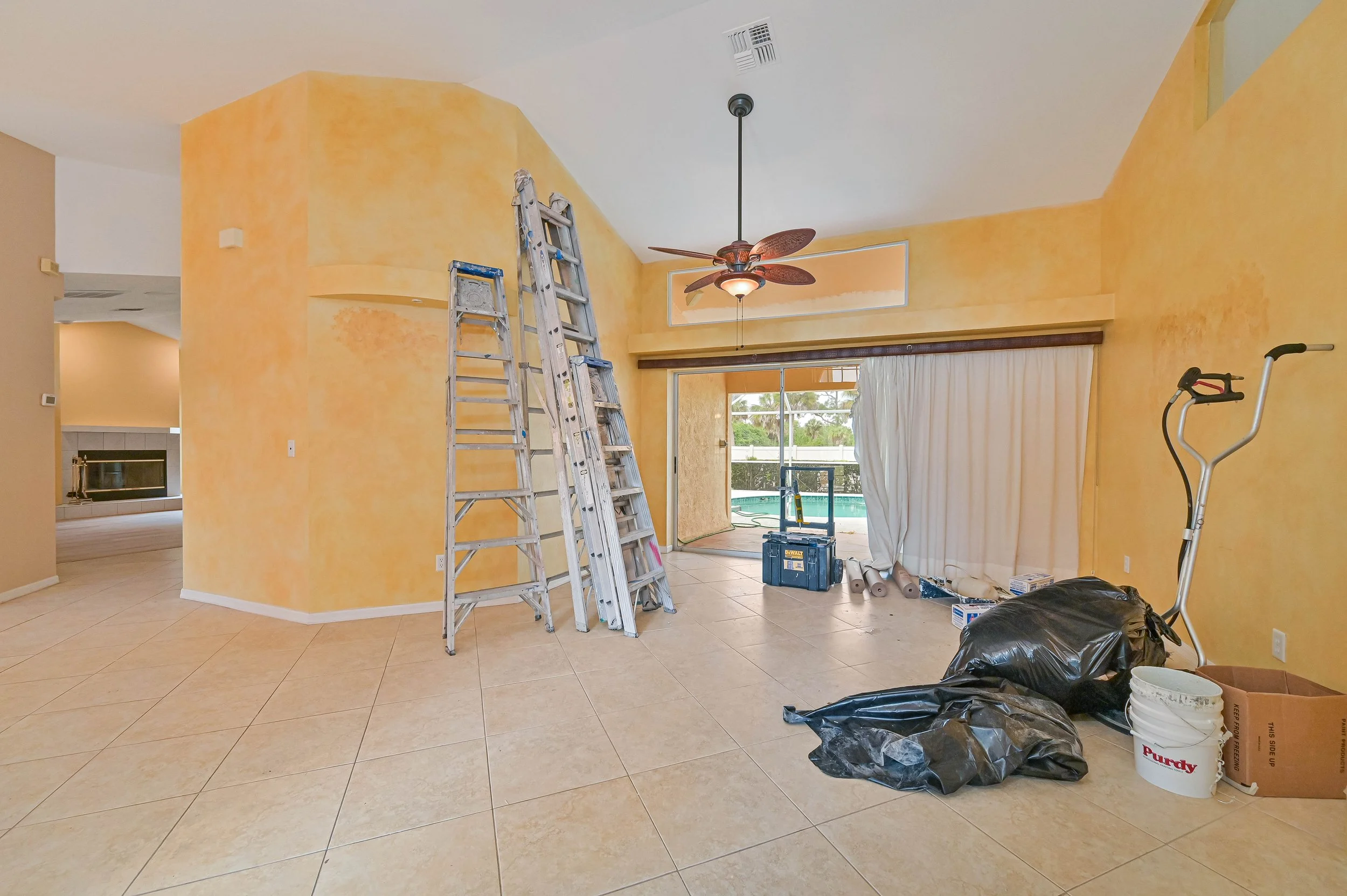 BEFORE: Estero - Interior Painting