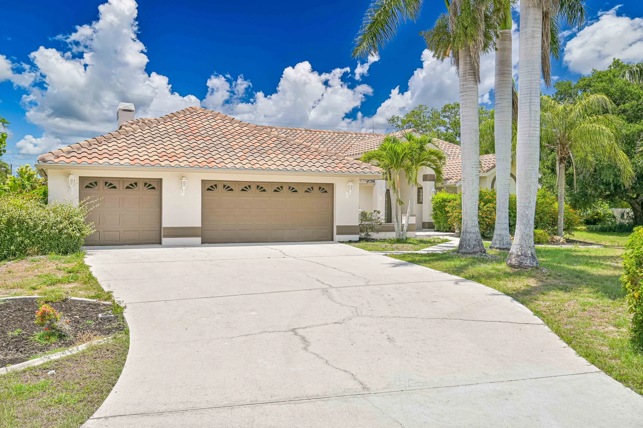 AFTER: Estero - Exterior Painting