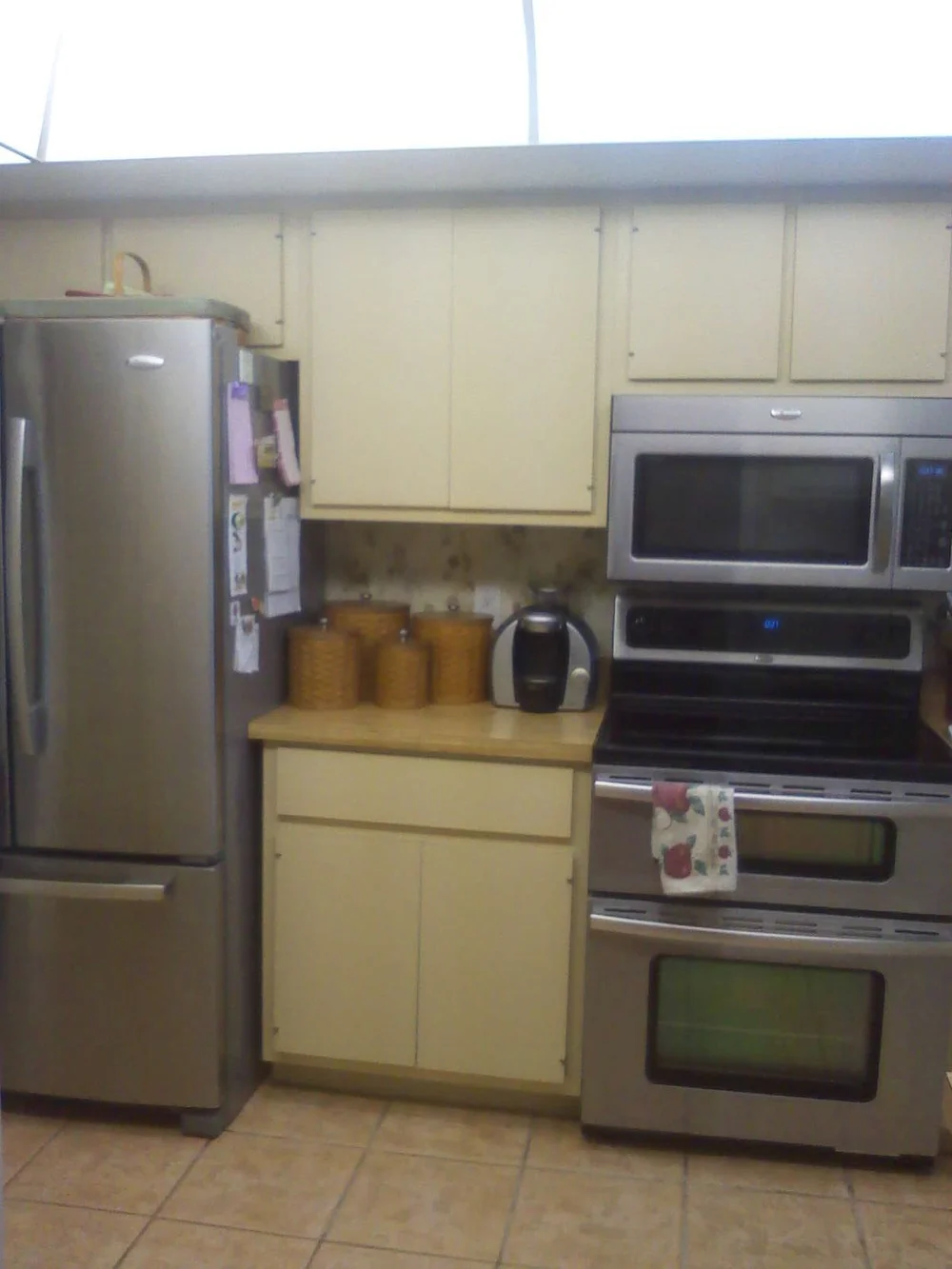 Before: Original kitchen range wall - McGregor, Fort Myers FL