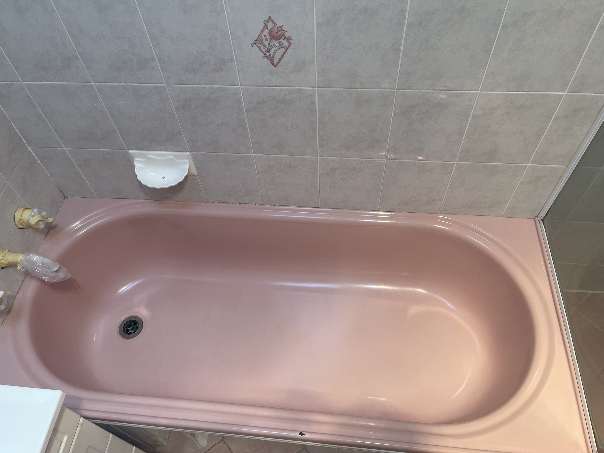 Bathtub resurfacing by SDR Renovations in Sydney NSW