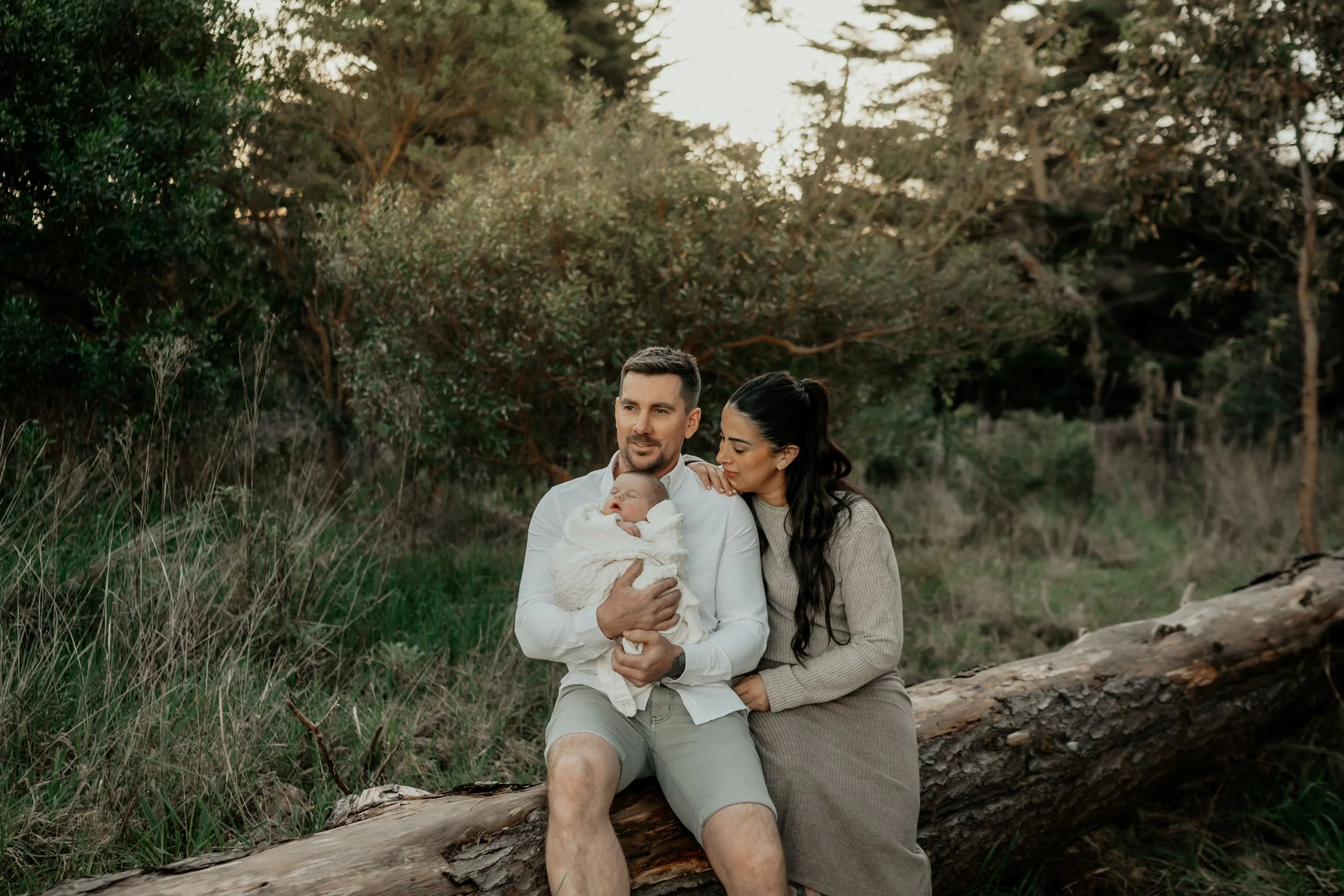 Melbourne Outdoor Newborn Photographer.jpg
