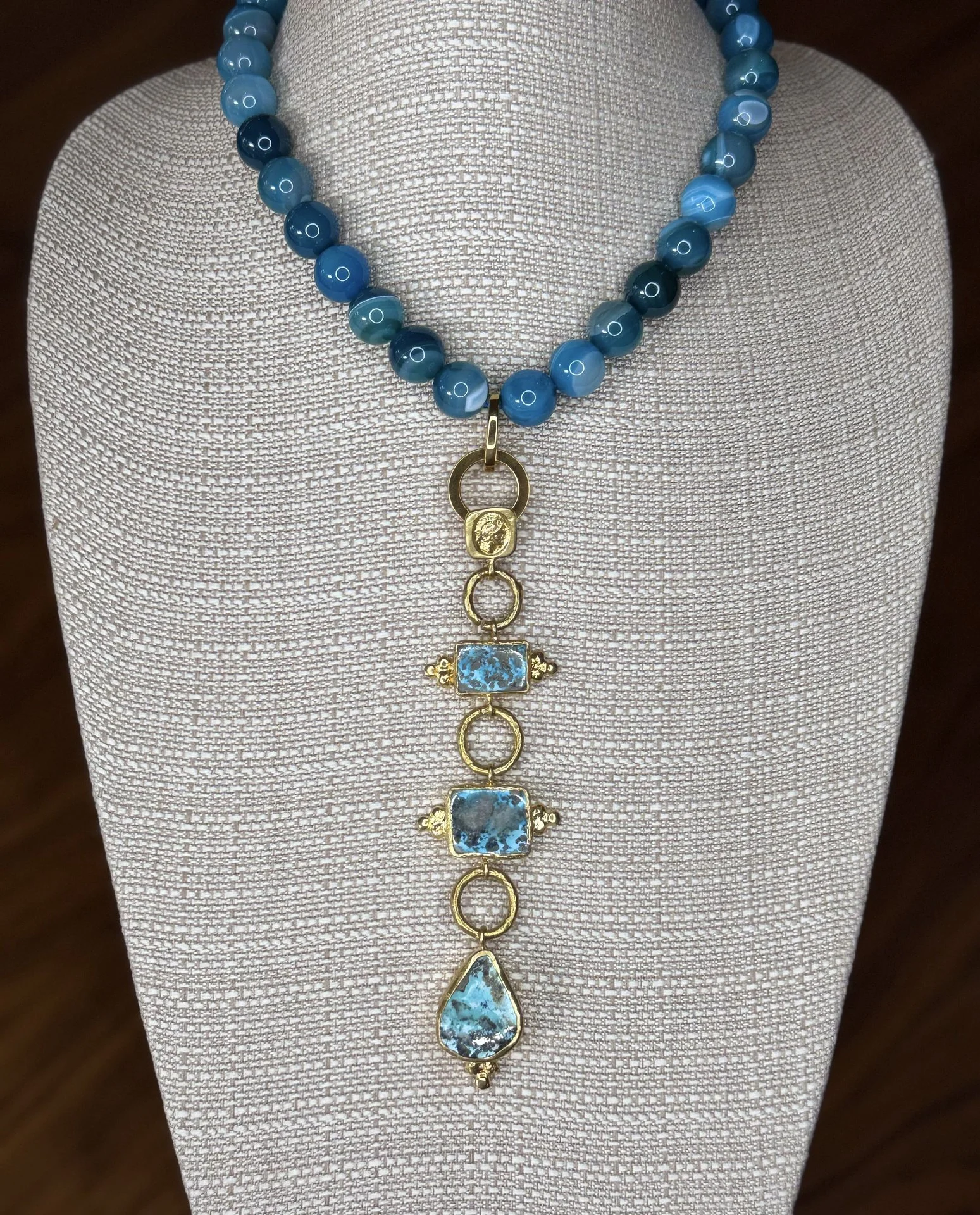 Agate Beads with Pendant Necklace