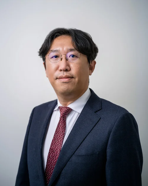 Hongrok Chang