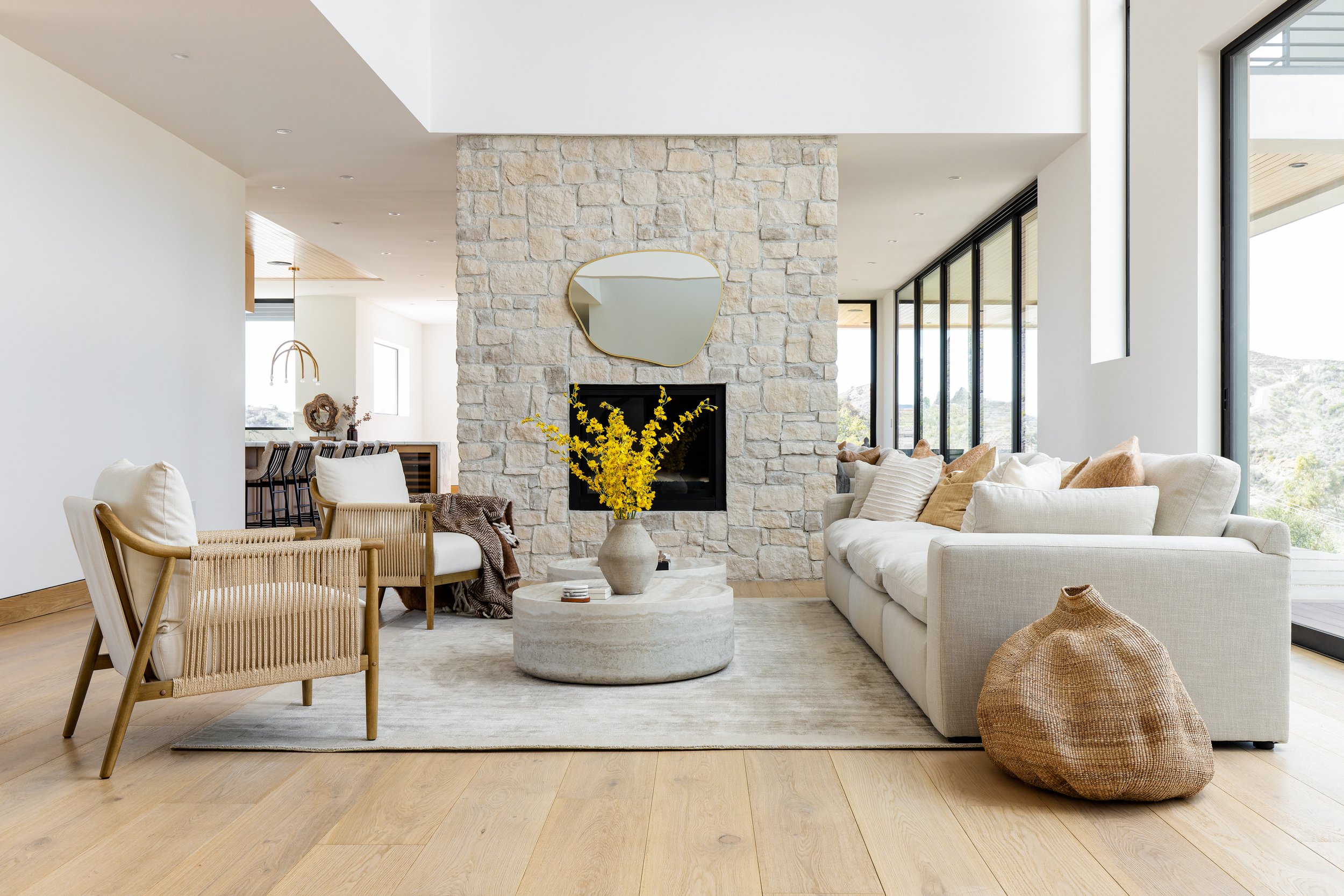 Top Architectural Trends of 2025 and How to Capture Them