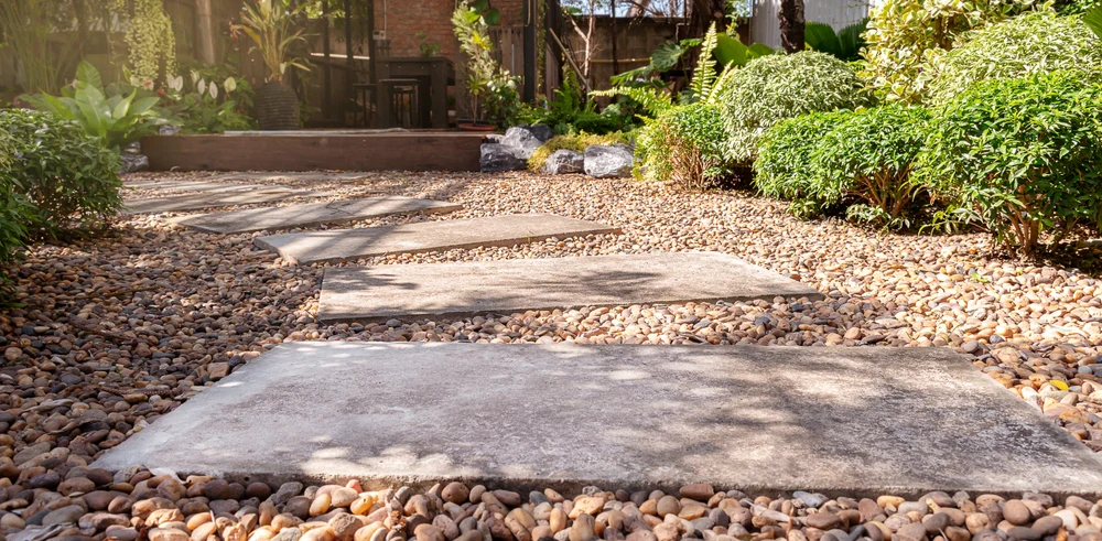 Walkways & Pathways