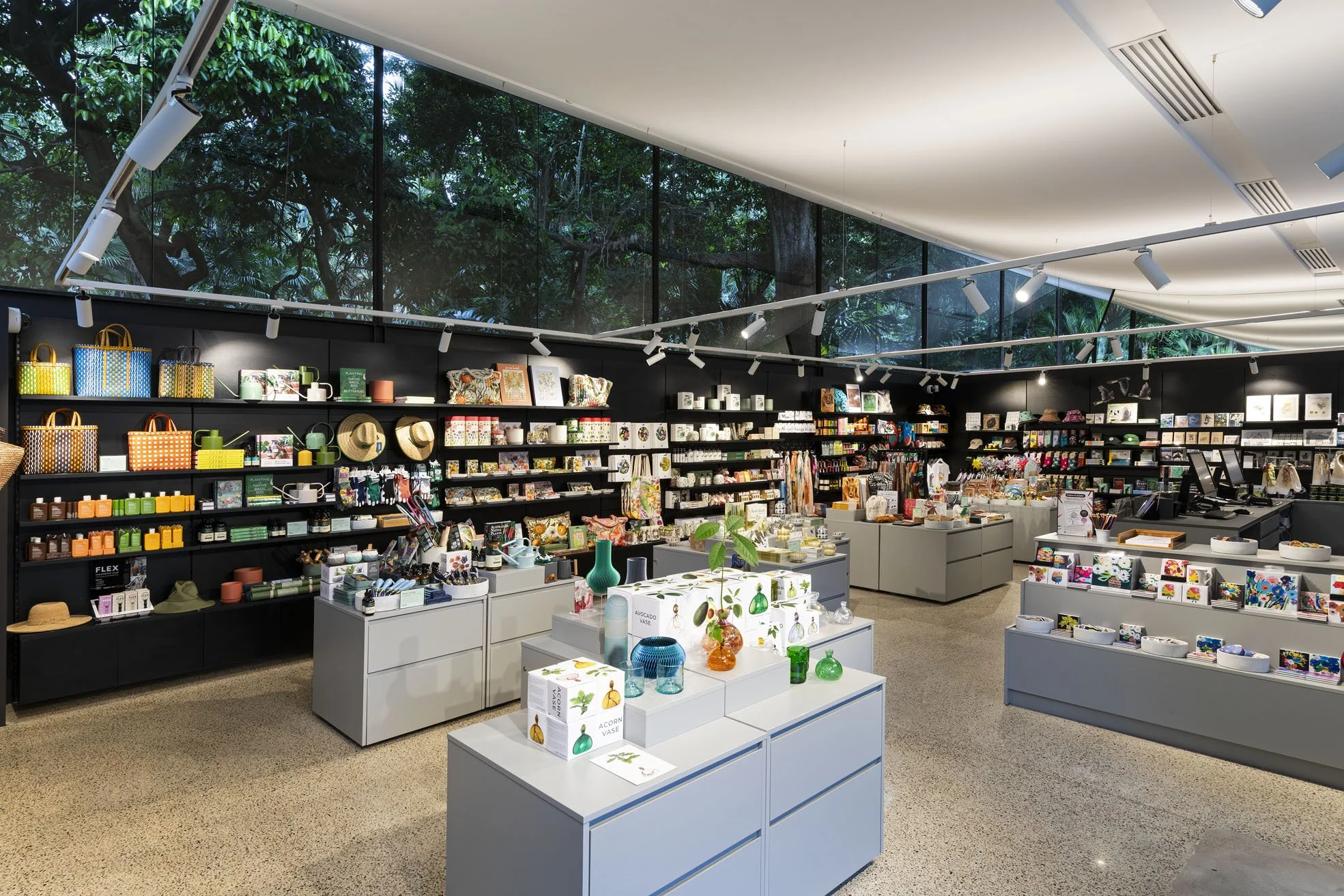 21_BotGardensShop_180626.jpg