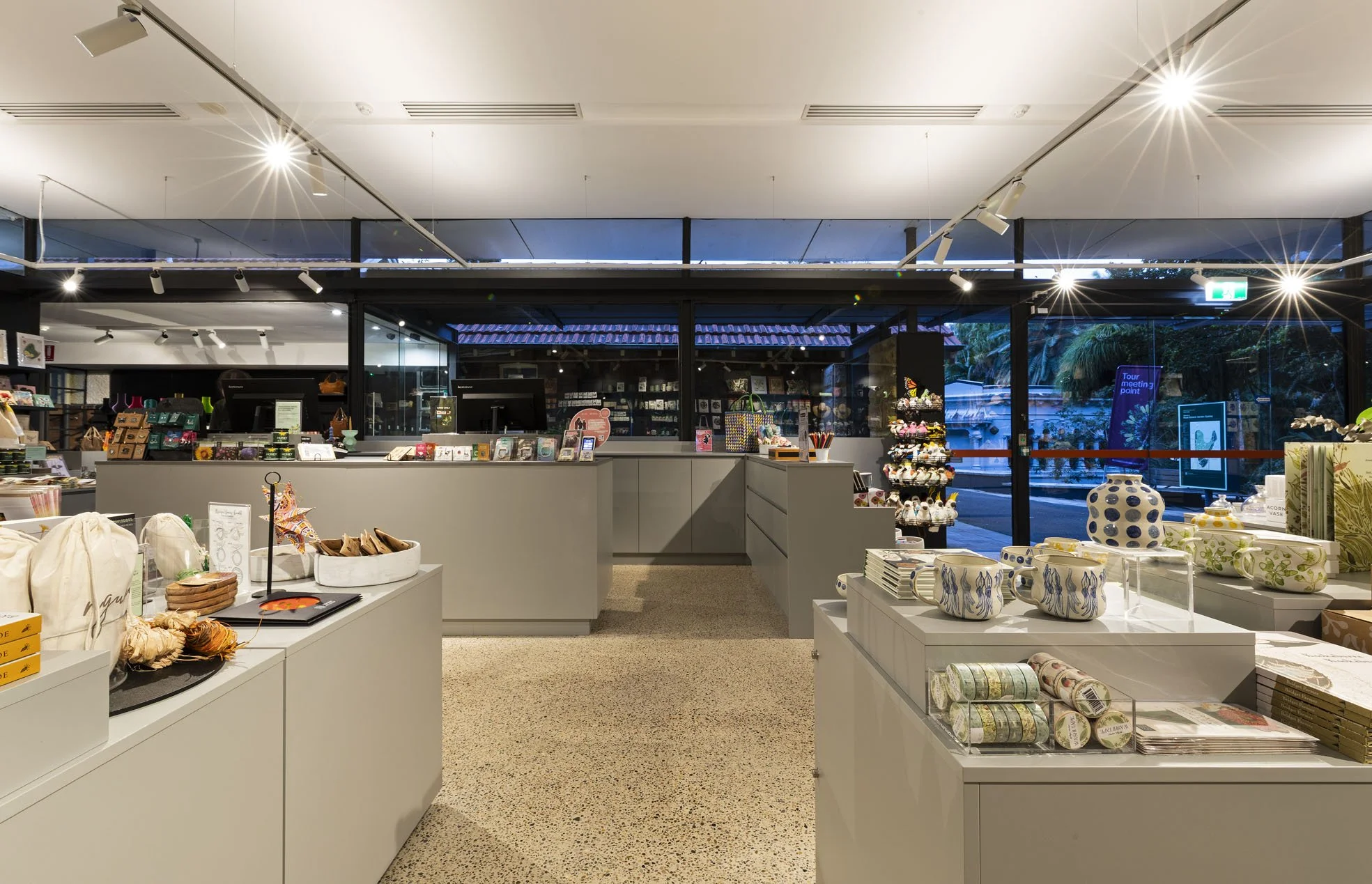 27_BotGardensShop_180626.jpg