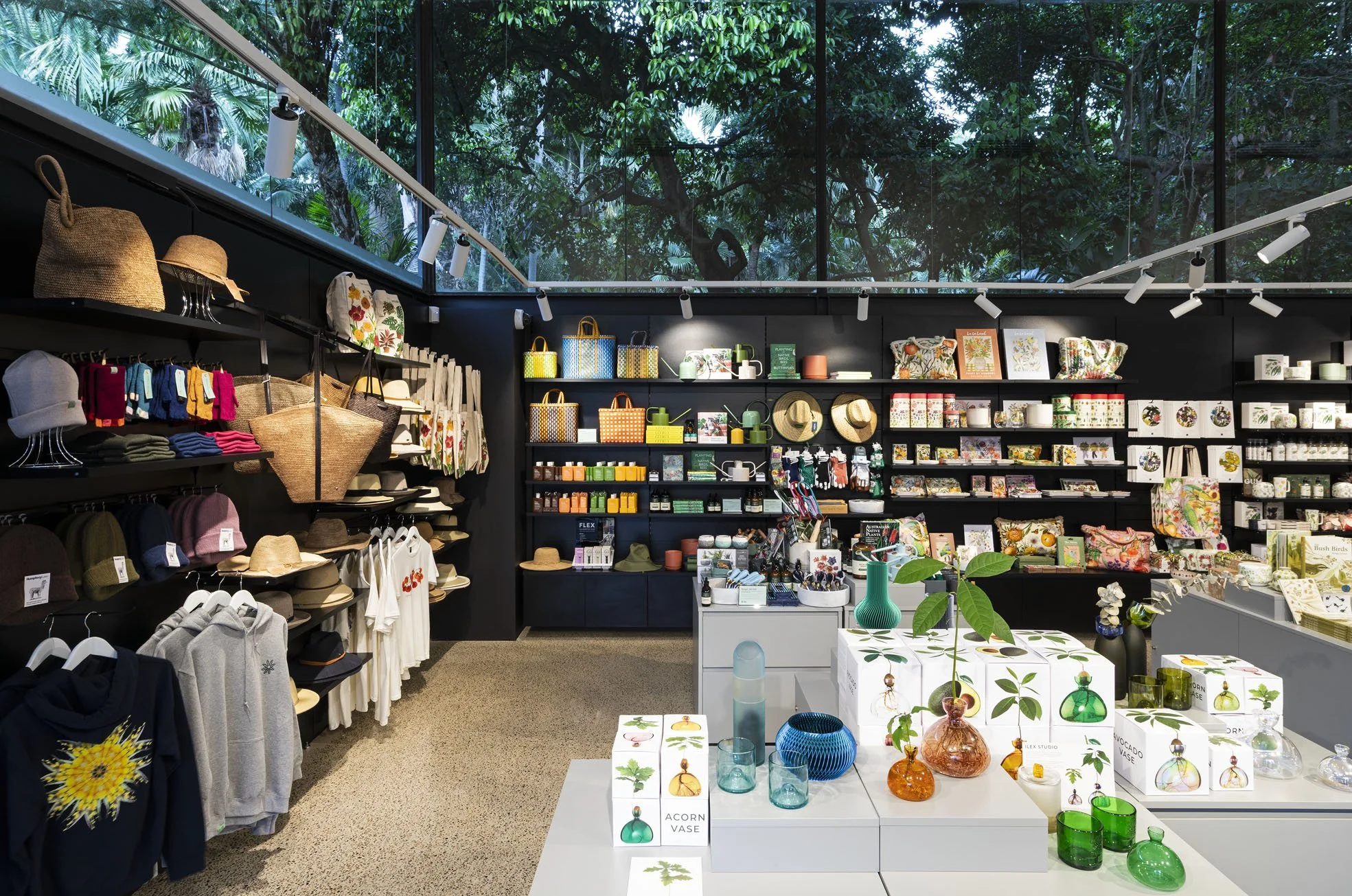 20_BotGardensShop_180626.jpg