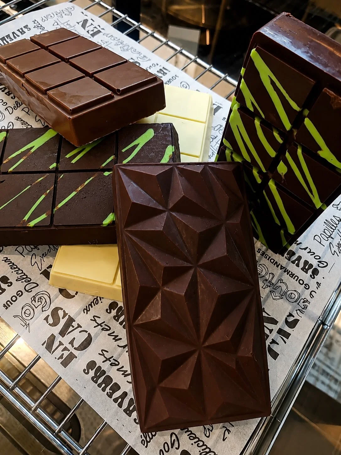 🍫✨ Une pause gourmande qui fait fondre tous les amateurs de chocolat&hellip; #basilicrestauration