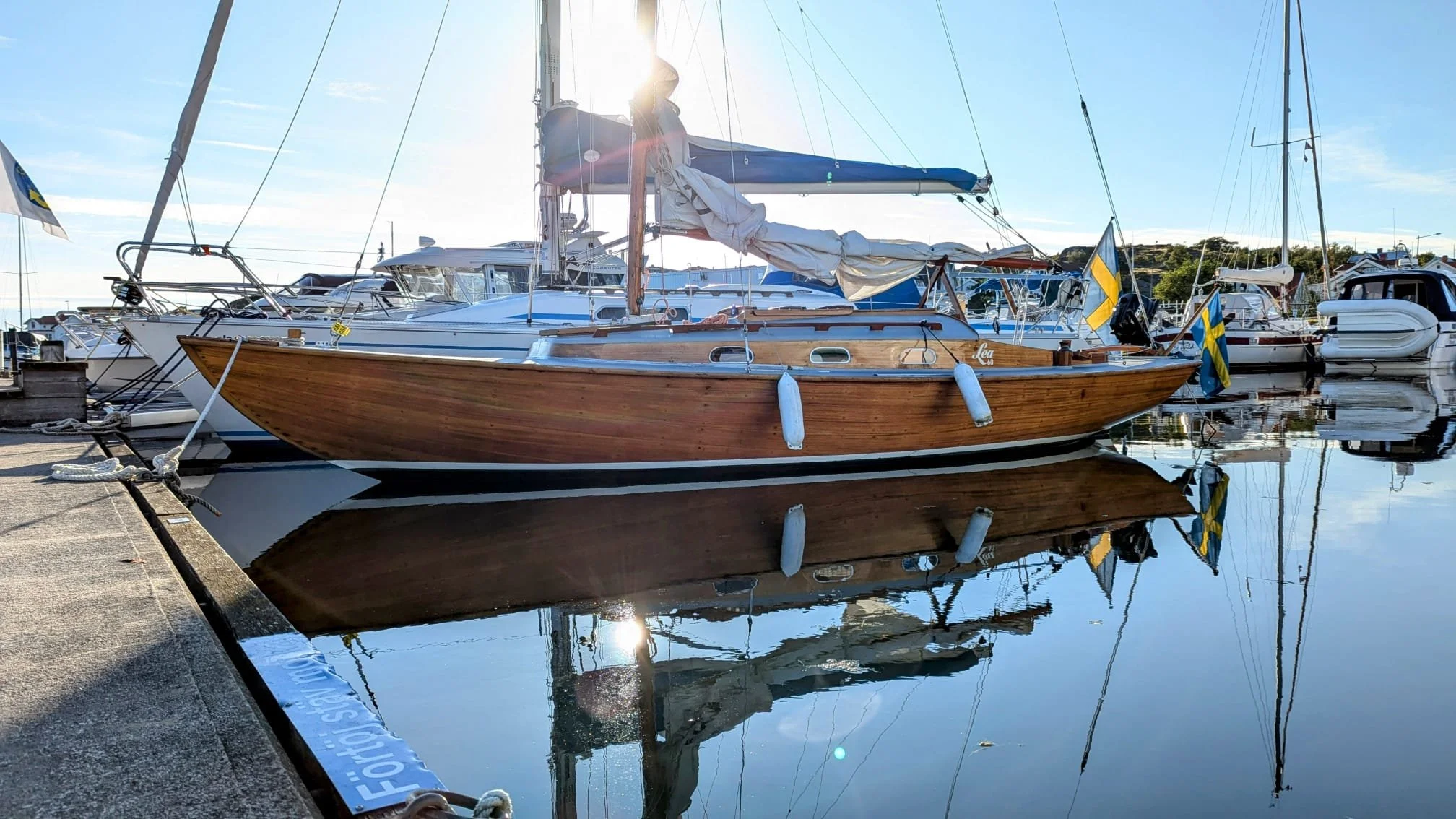 Den femtonde båten som anmält sitt deltagande till Träbåtsträff i samband med Sekelskiftesdagarna på Marstrand den 7-9 augusti är Lea 60. Ägare Necmettin Atlialp.