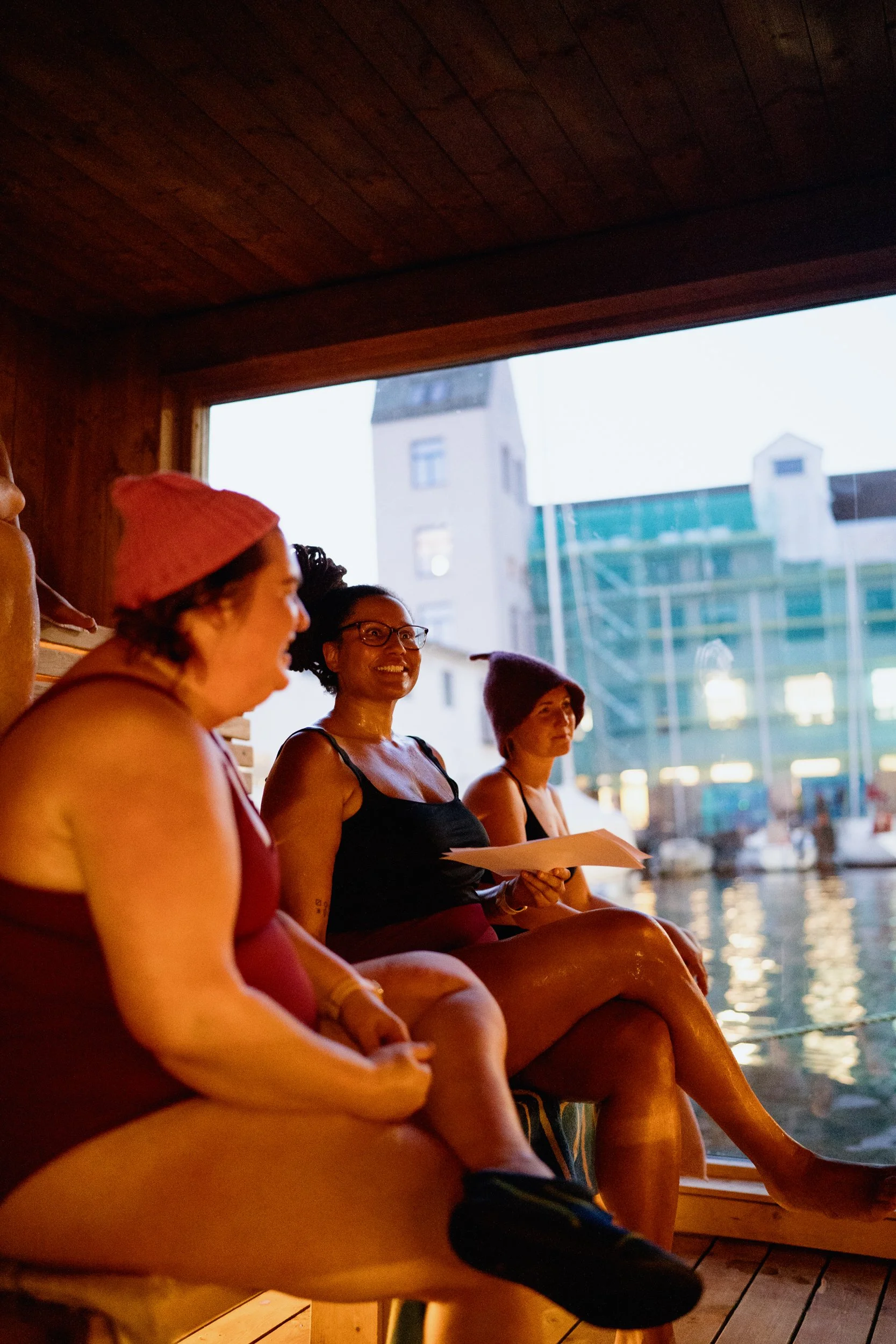 Poetic Sauna - Female Minority Voices