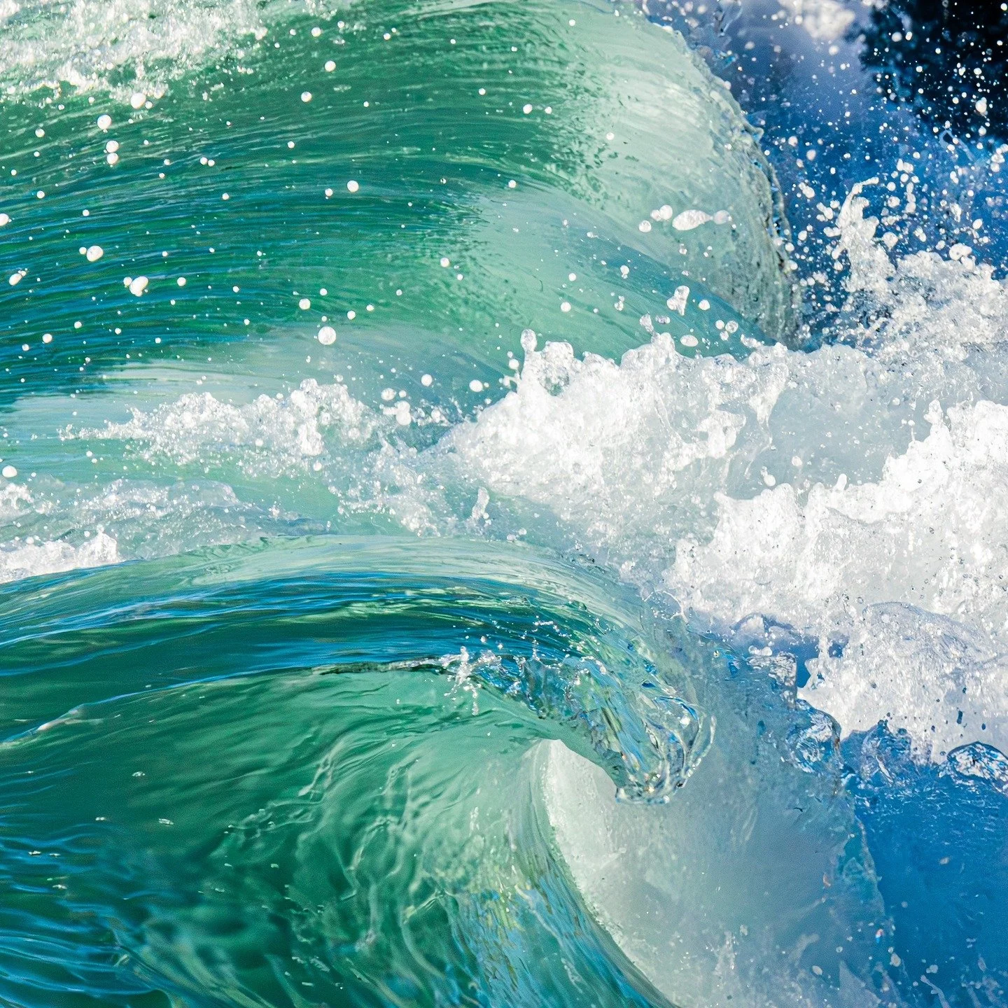 This wave is proof that power can be both loud and soothing at the same time.
Some moments don&rsquo;t ask you to fight the current, they invite you to feel how stunning your own momentum can be.

You are stunning love.
#stunning #wave #waves #blue #