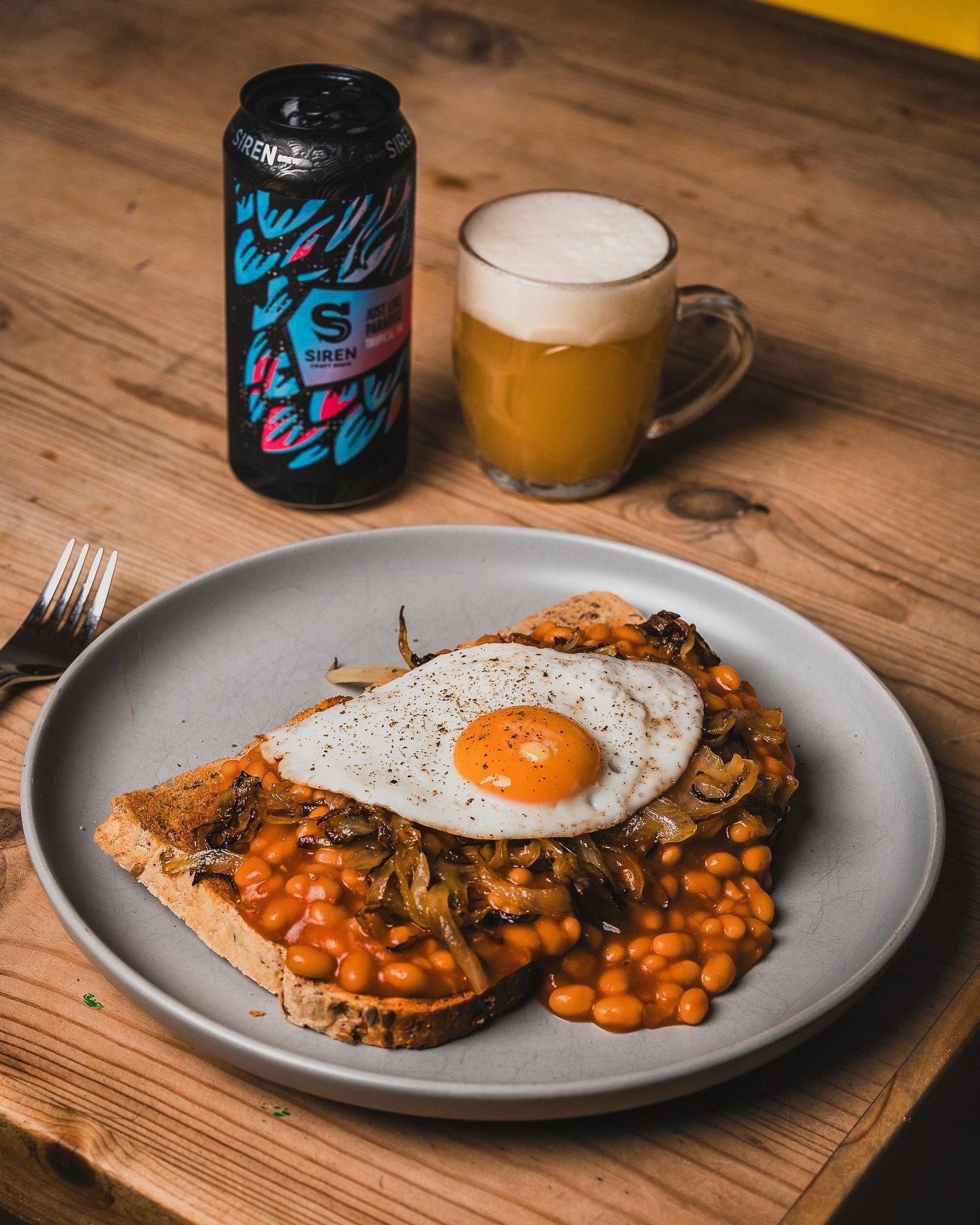 THIS NOT Ai&hellip;
I cooked this.
I have peaked.

I might upload the recipe to a blog and one day share my unparalleled food knowledge with the world.

	&bull;	@heinz_uk Baked Beans in a tomato reduction
	&bull;	Slow-roasted @hovisbakery Multiseed
	