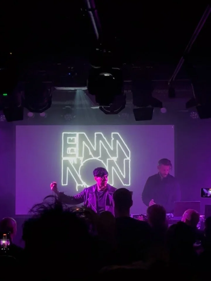 N&aring;gra av veckans h&ouml;jdpunkter: @emmon_music @night_in_athens och @denuit.band som spelade p&aring; @debasersthlm och min fd ensemblekompis Ebbas fantastiska examensf&ouml;rest&auml;llning p&aring; @stockholmskonstnarligahogskola 

#darksynt
