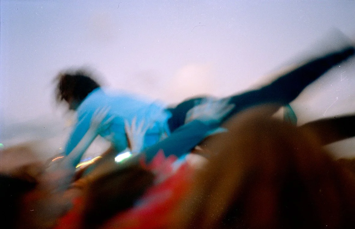 valentijn crowdsurfing surfana festival sept22.jpg