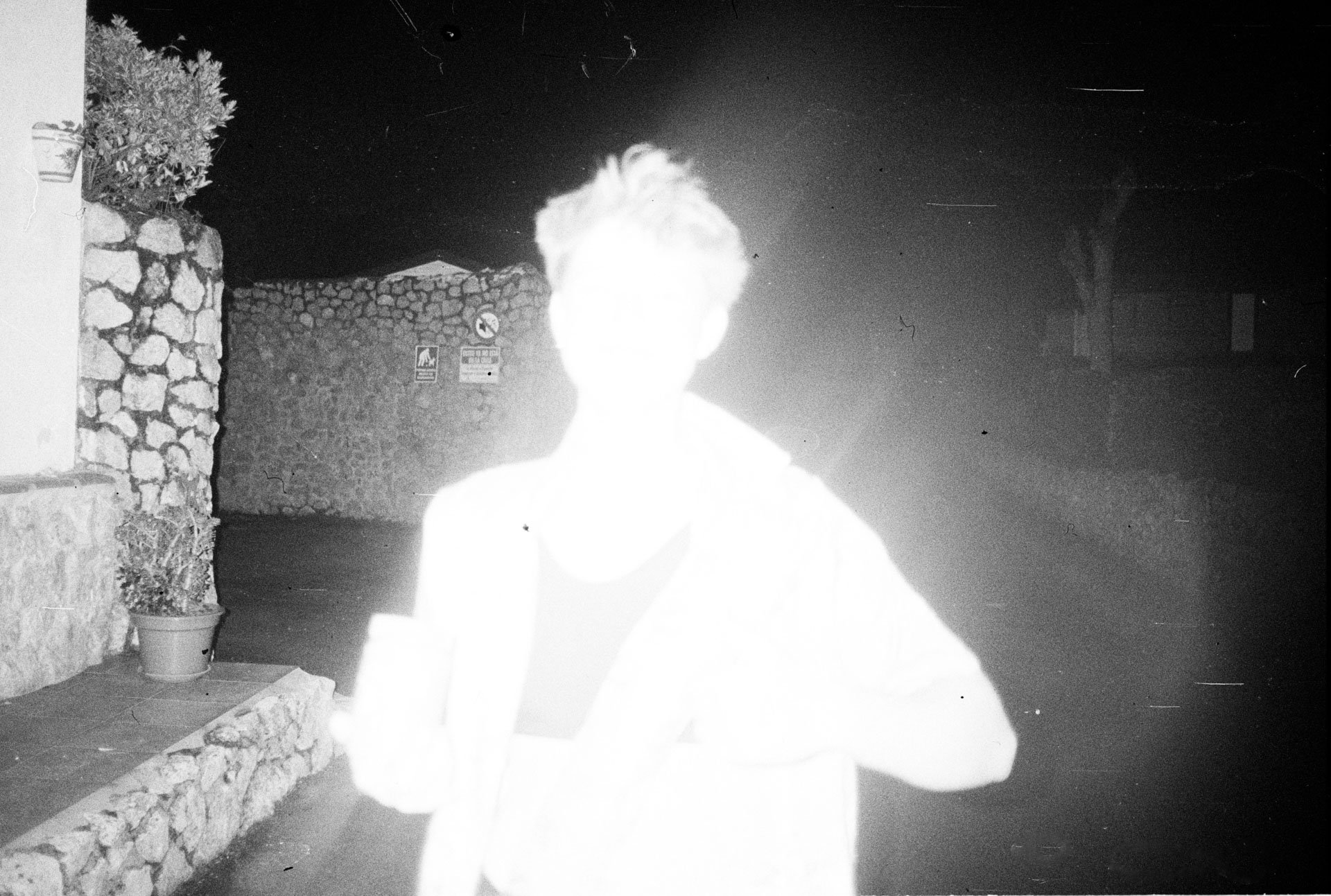 10-noah flashing - liv van der ham.jpg