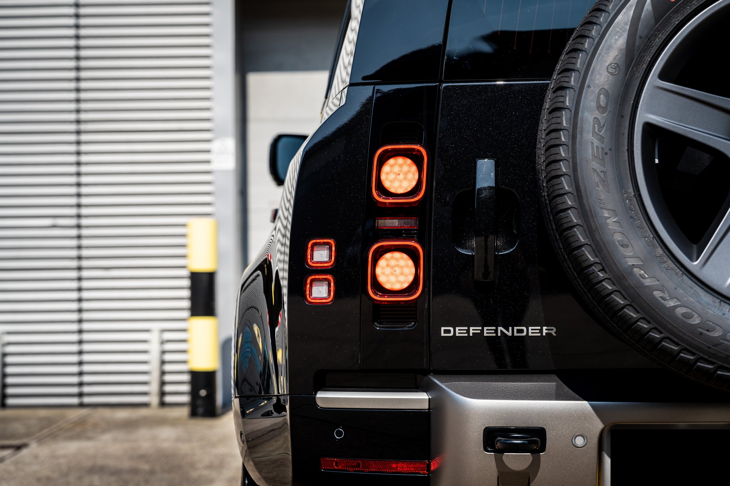 SCR_Defender_RE25HPJ_11.jpg