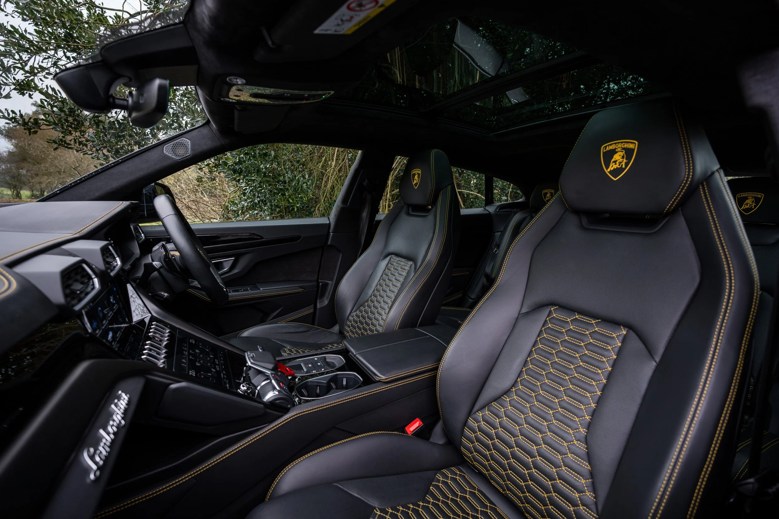 250211_FCH_LJ23ATF_Stock_Interior_12.jpg