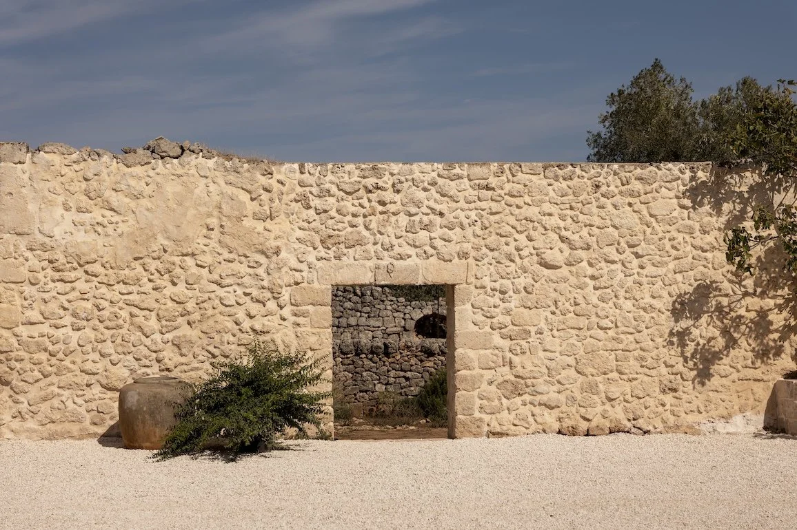 Stable wall.jpg