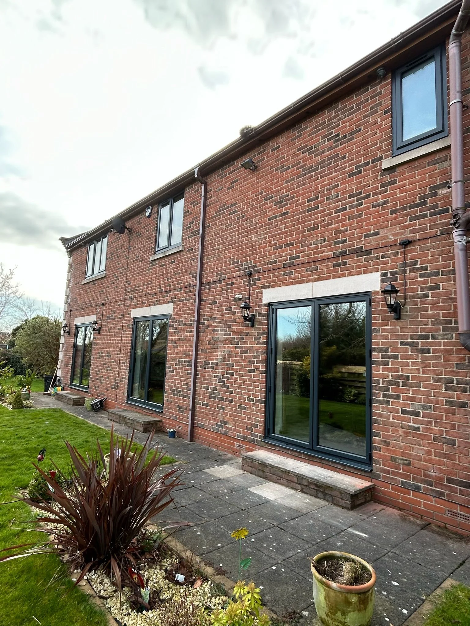 WhatsApp Image 2025-03-03 at 18.22.26 (2).jpeg