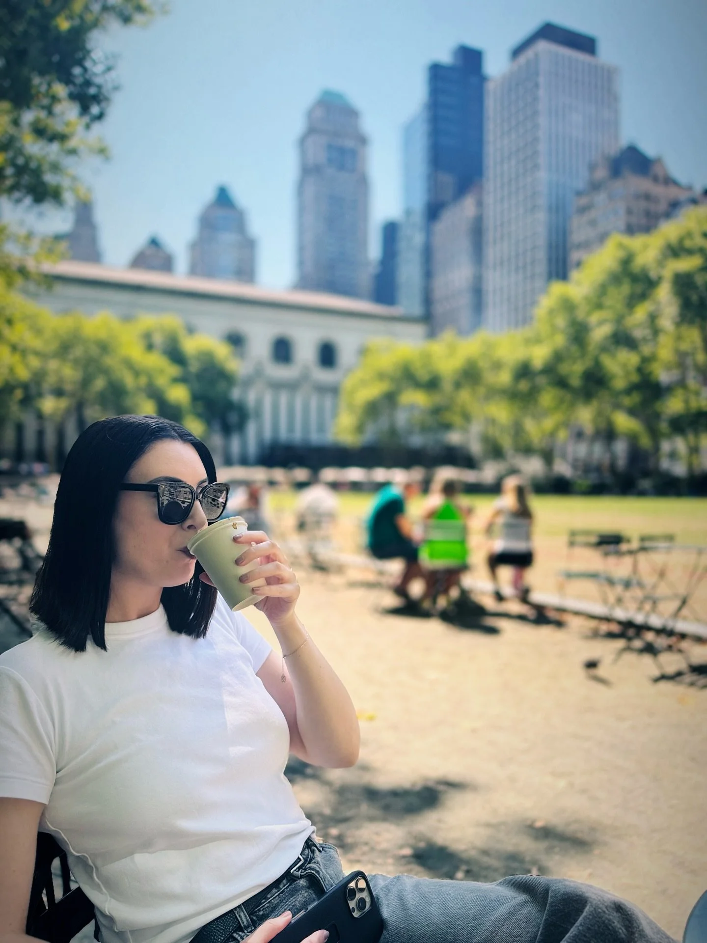 There&rsquo;s nothing more chaotic than a Monday morning after a 14-hour red-eye flight ✈️

But we&rsquo;ve been here before and we know what to do:
☕ Coffee. Lots of it.
💧 Water. Even more of it.
🚶&zwj;♀️ Long walks with short breaks to keep the e