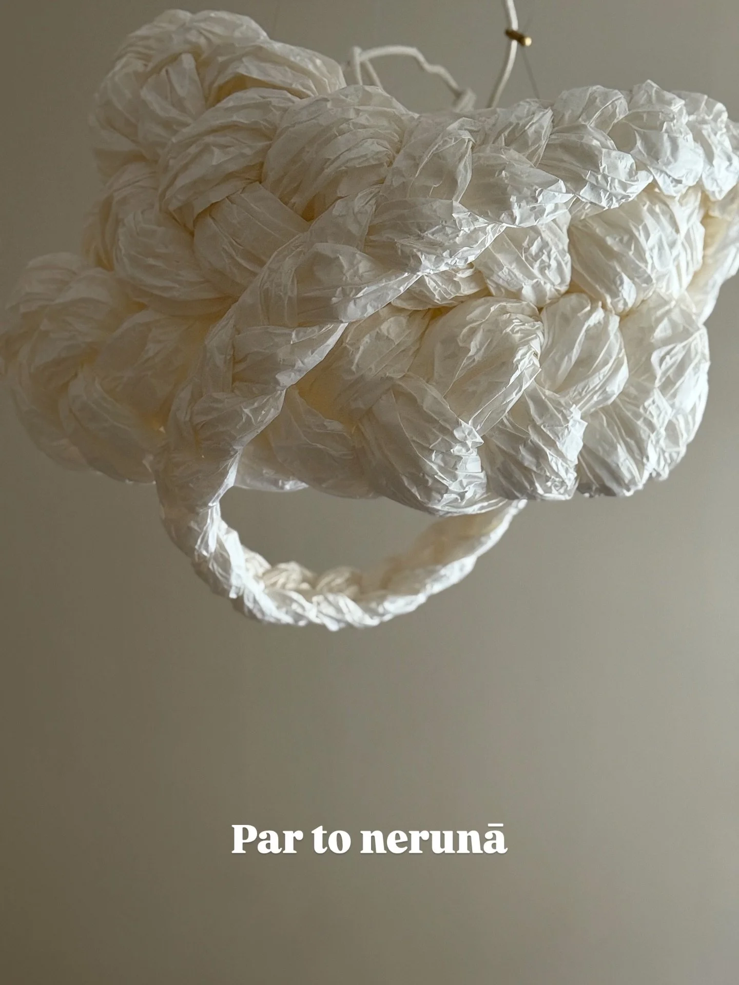 AHIMSA.
Gribu dalīties nepopulārās pārdomās par vienu no pamatprincipiem - “Ahimsa”, kas ietilpst Jogas 8 pakāpju ceļa 1.pakāpē - “JAMA” (ārējās uzvedības normas). Vārdu “Ahimsa” jogas fiziskajā aspektā pamatā sapr