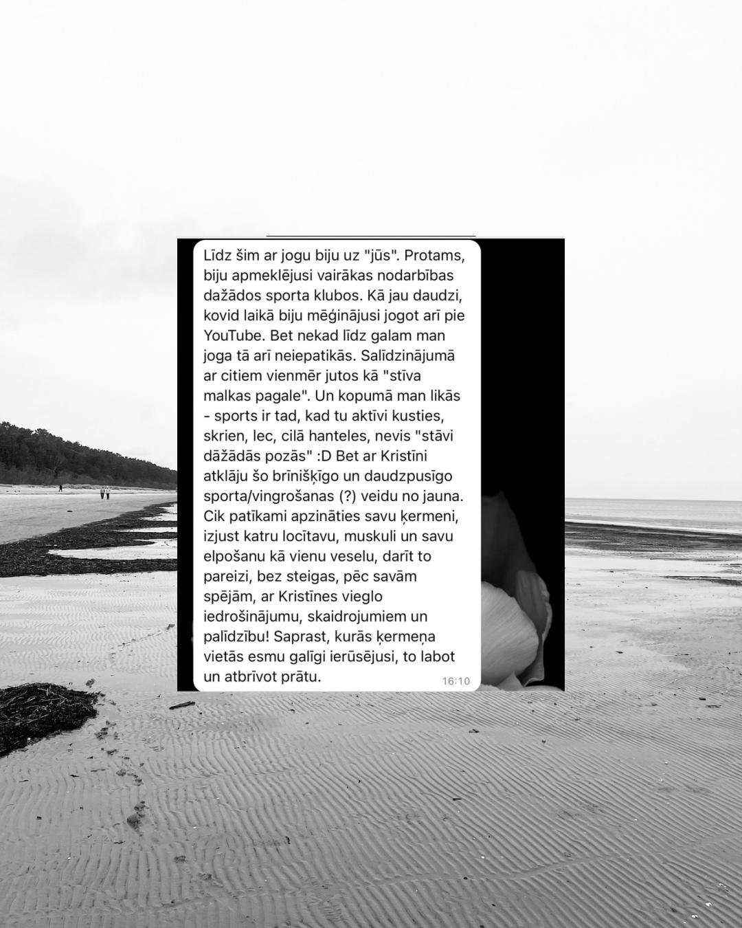 Black and white photograph of a beach with text overlay about yoga experiences in Latvian.
