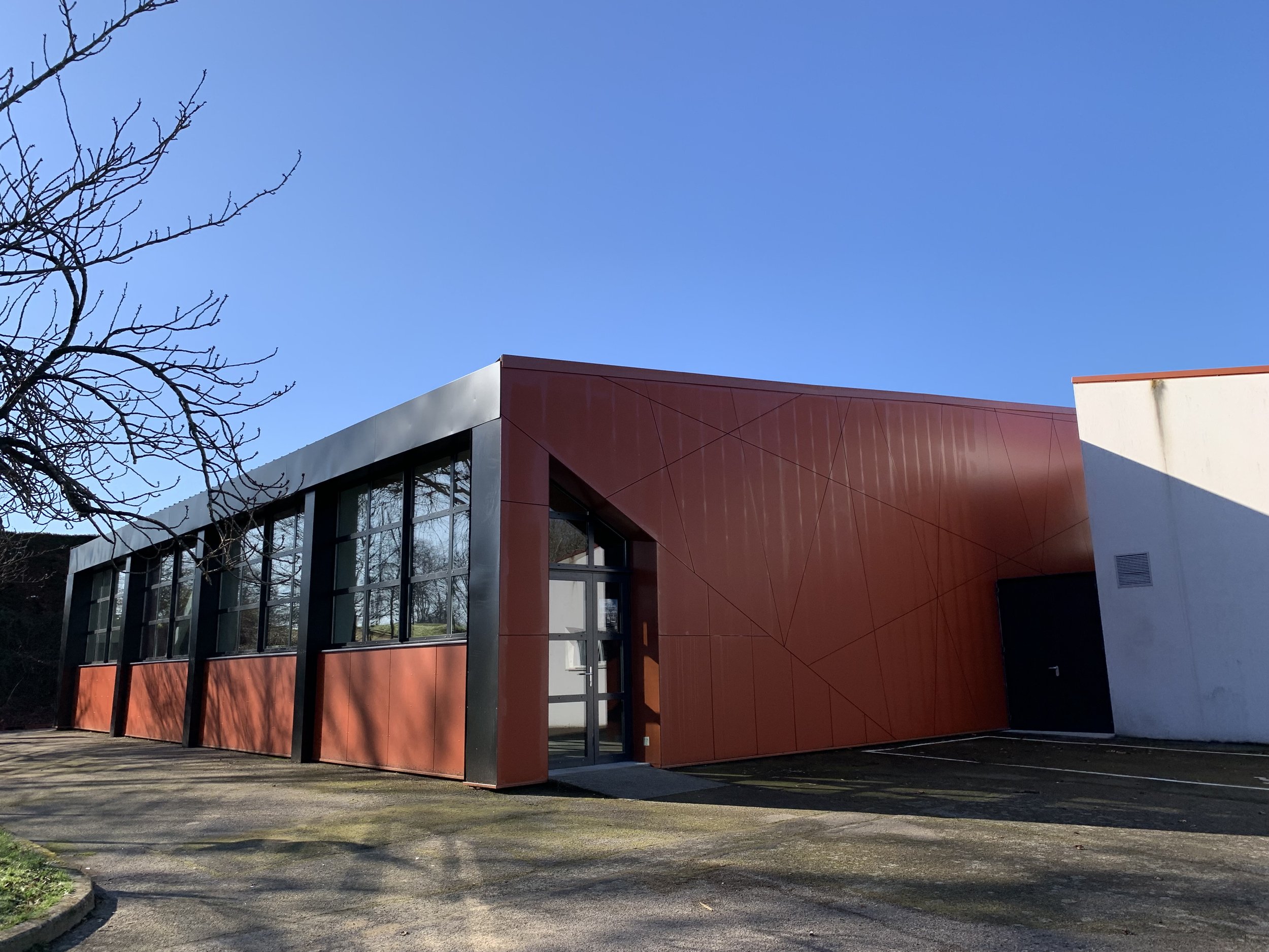Sampers • Salle Caron • Haute-Goulaine • Bardage composite