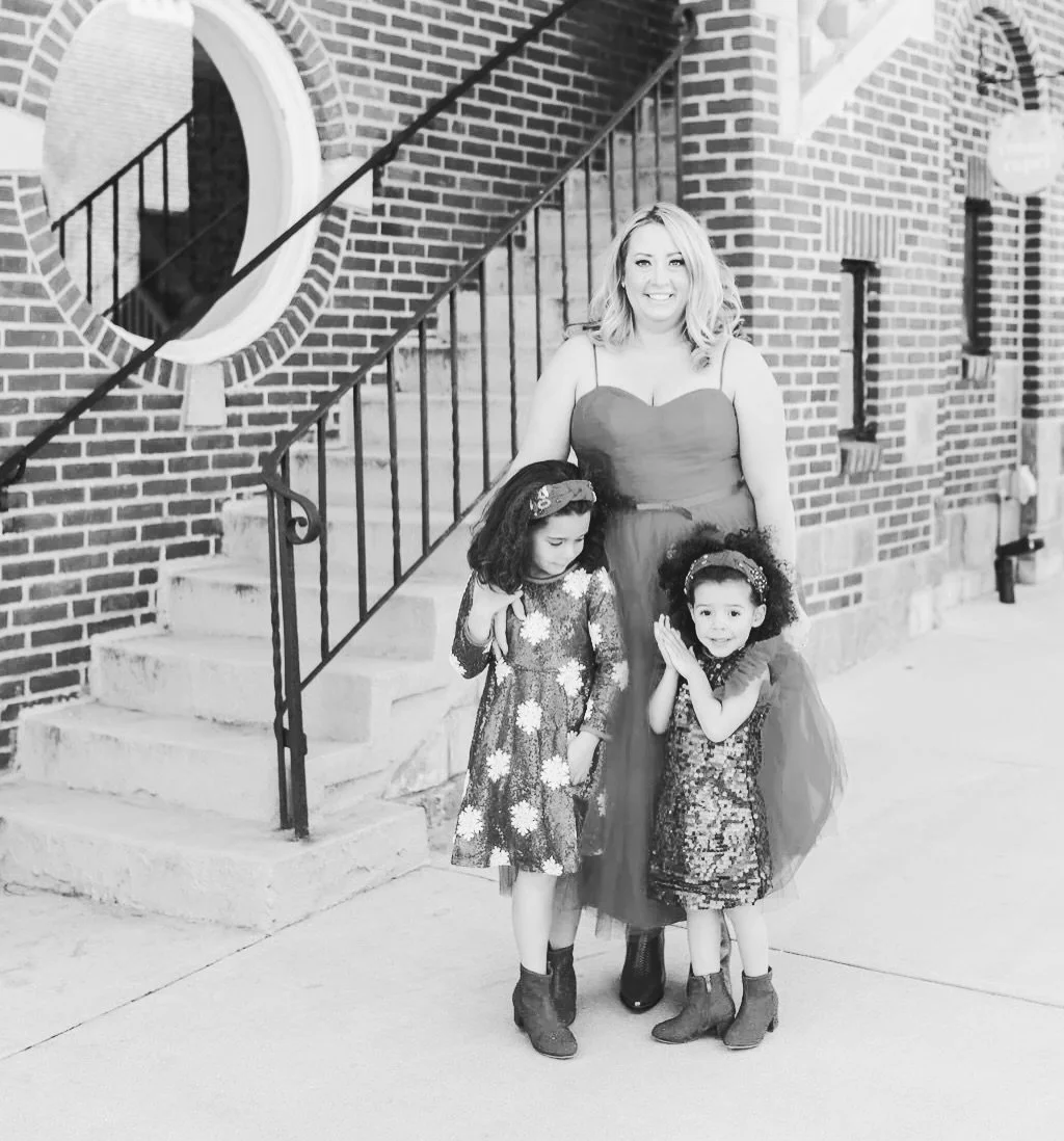 Community Spotlight 🤍

Meet Jacqui, founder of Cosmo Capri. After her 92-year-old nana and papa passed, she created the most adorable print for her brand! The Sunday Dinner Collection inspired by the tradition that meant everything to her, Sunday di