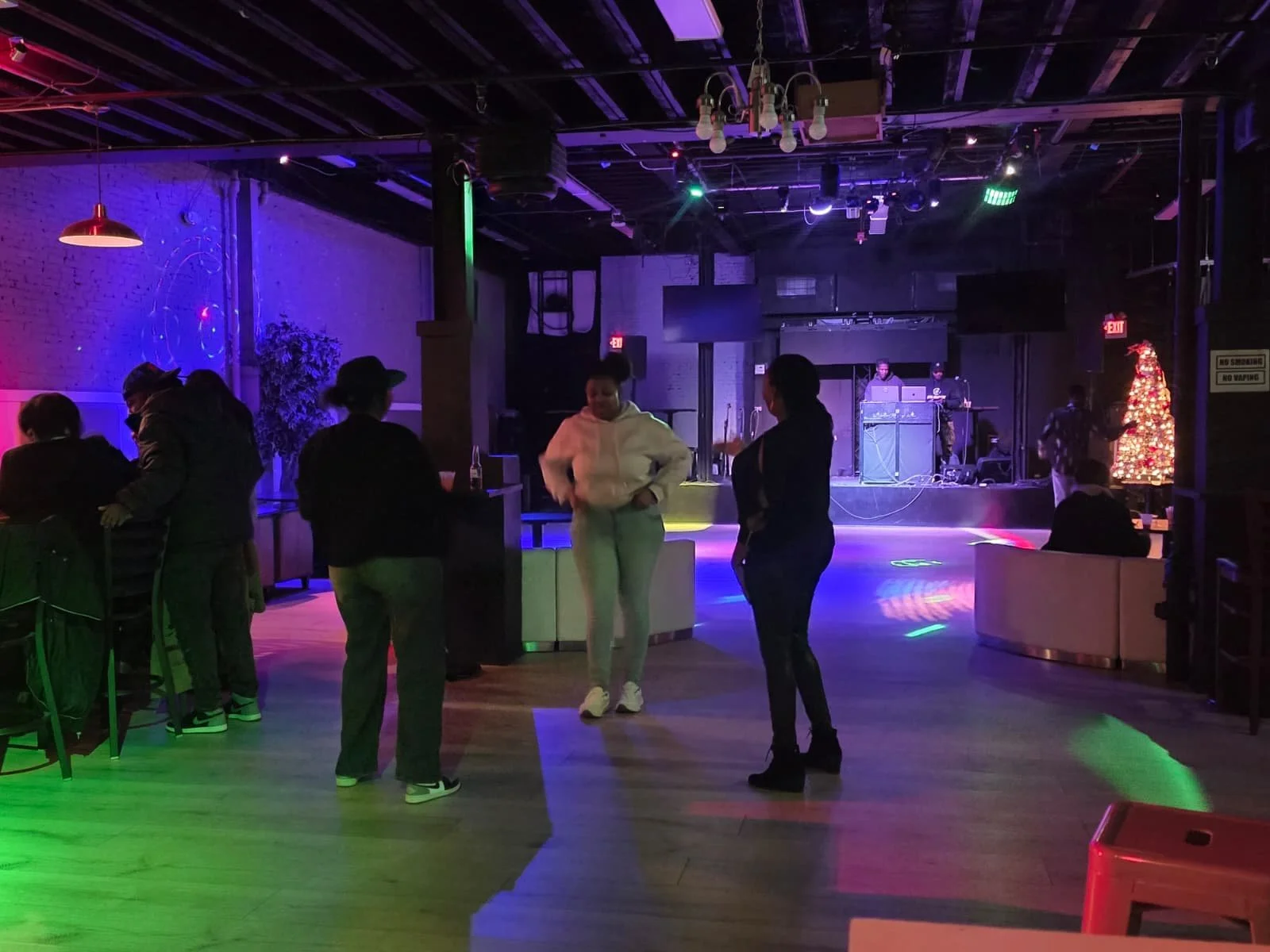 WhatsApp Image 2025-12-14 at 08.17.12.jpeg