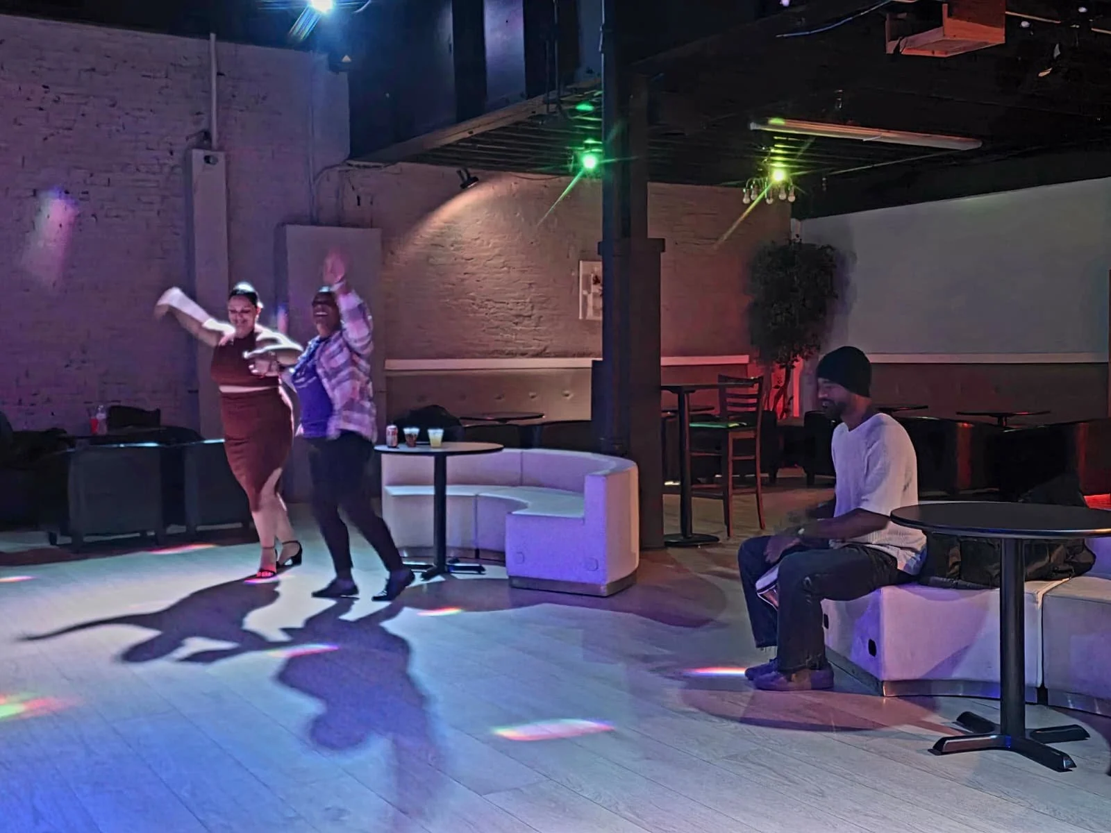 WhatsApp Image 2025-12-07 at 18.58.37 (4).jpeg