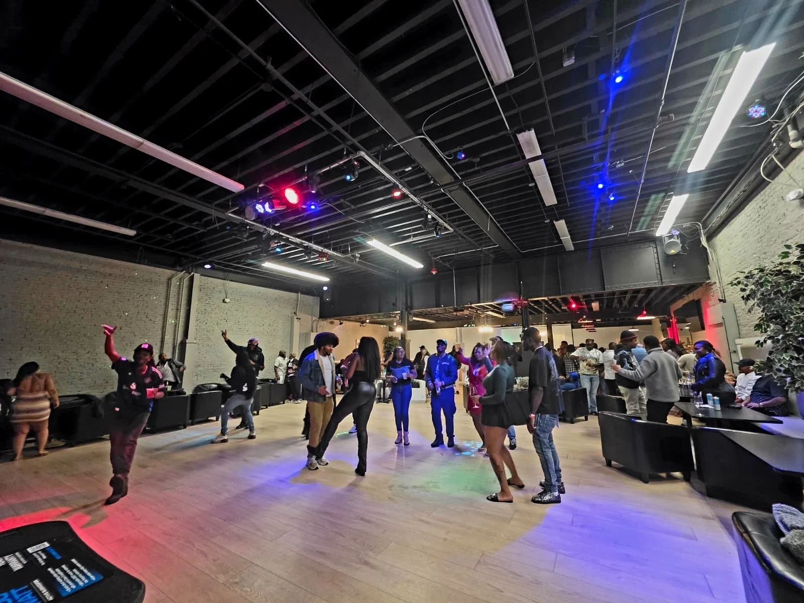 WhatsApp Image 2025-12-01 at 23.35.50.jpeg