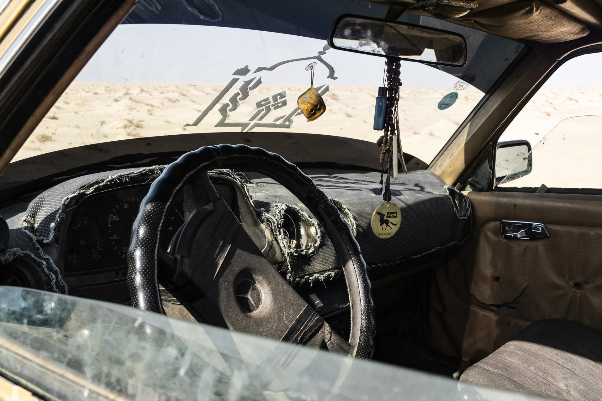 CRASH_DANIELWOELLER_Sahara2022-08-1187_L_S.jpg