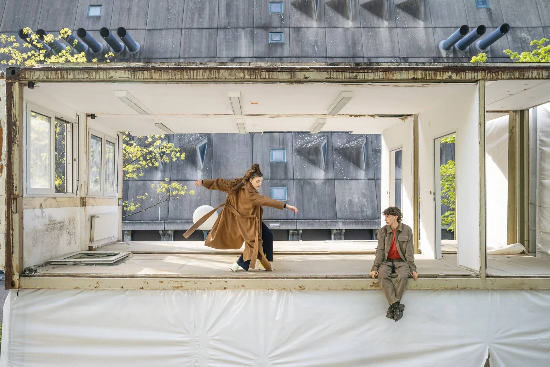 DANCE_07_DRYKORN_CAMPAIGN_FW22_8755_S.jpg