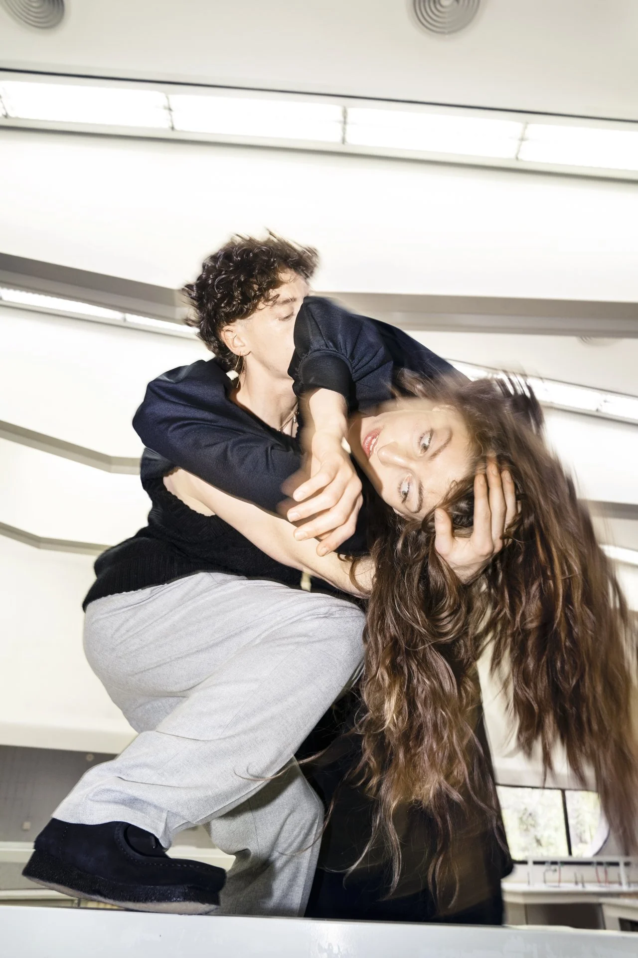 DANCE_11_DRYKORN_CAMPAIGN_FW22_5809_PRIO-02_new_S.jpg