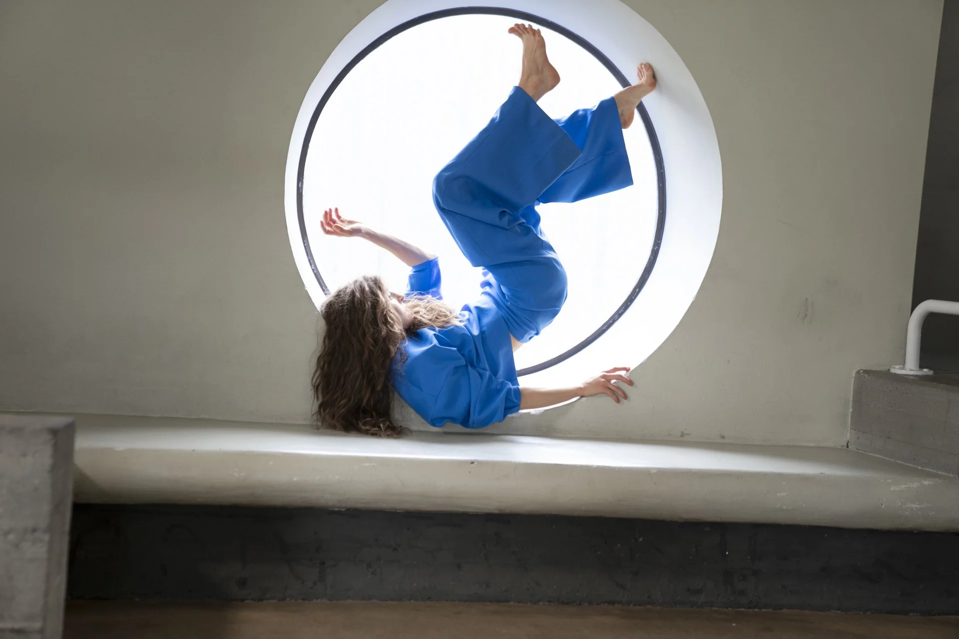DANCE_16_DRYKORN_CAMPAIGN_FW22_6922_S.jpg