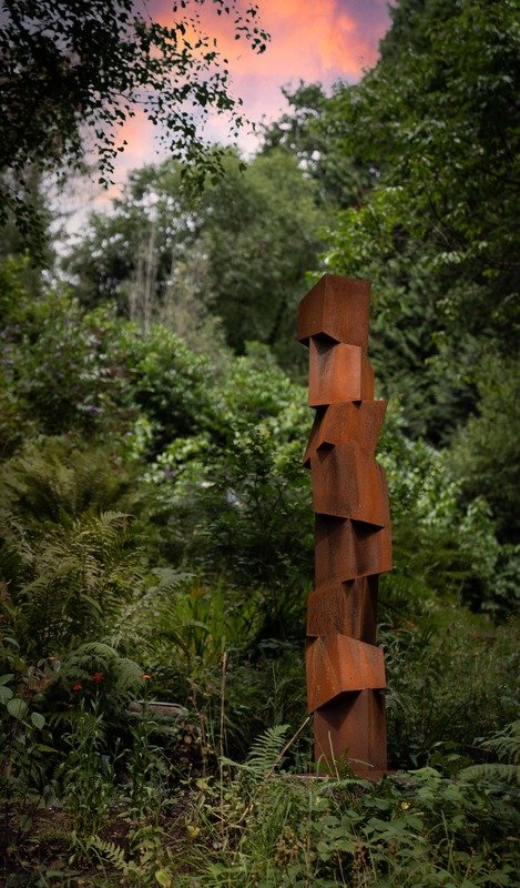 CAT 0249a - STONYER, Andrew - Rotating Column.jpg