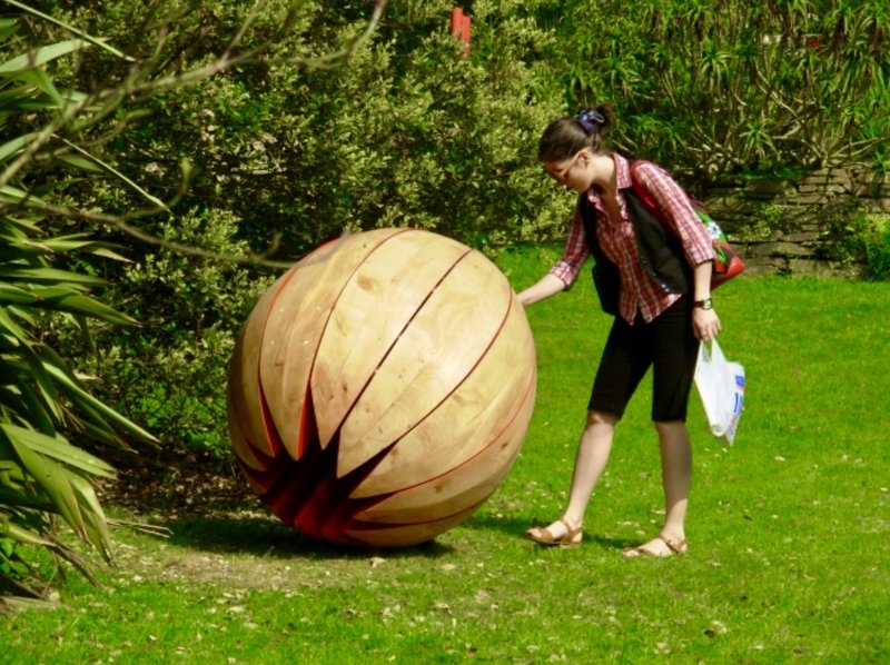 CAT 0203b - JOHNSEY, Rob - Organic form for a garden.jpg
