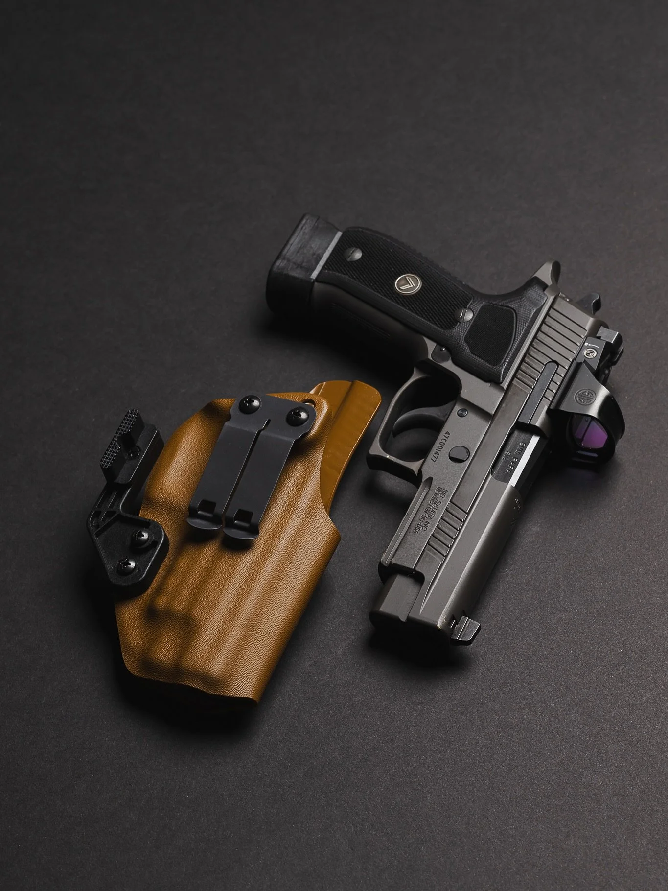 @sigsauerinc P226 IWB options are available online 🇺🇸 #P226 #legion #usa #2a #ccw #edc #selfdefense #homedefense #handmade #holster #sigsauer #glock #ruger