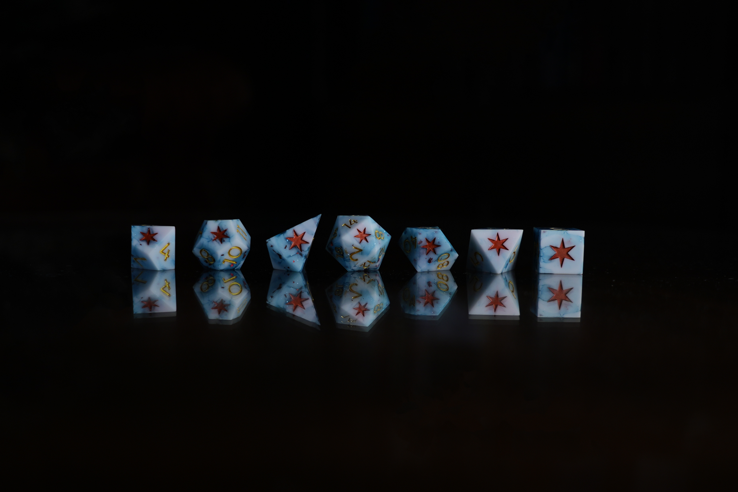 Set-Lineup-Woodgrain-Reflection.png