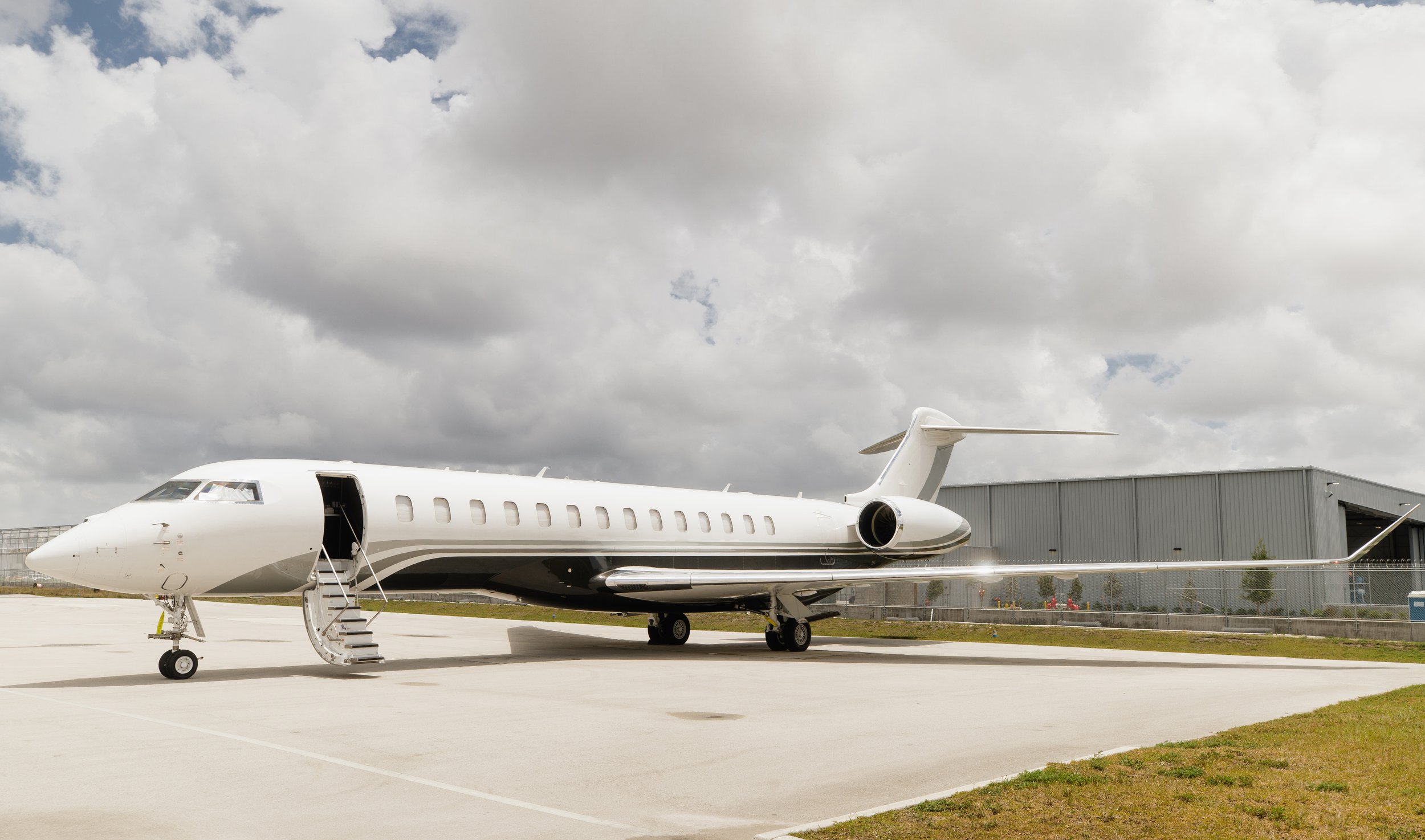 SmartJets Sees Growth in Business Aircraft Market Originating at the Top