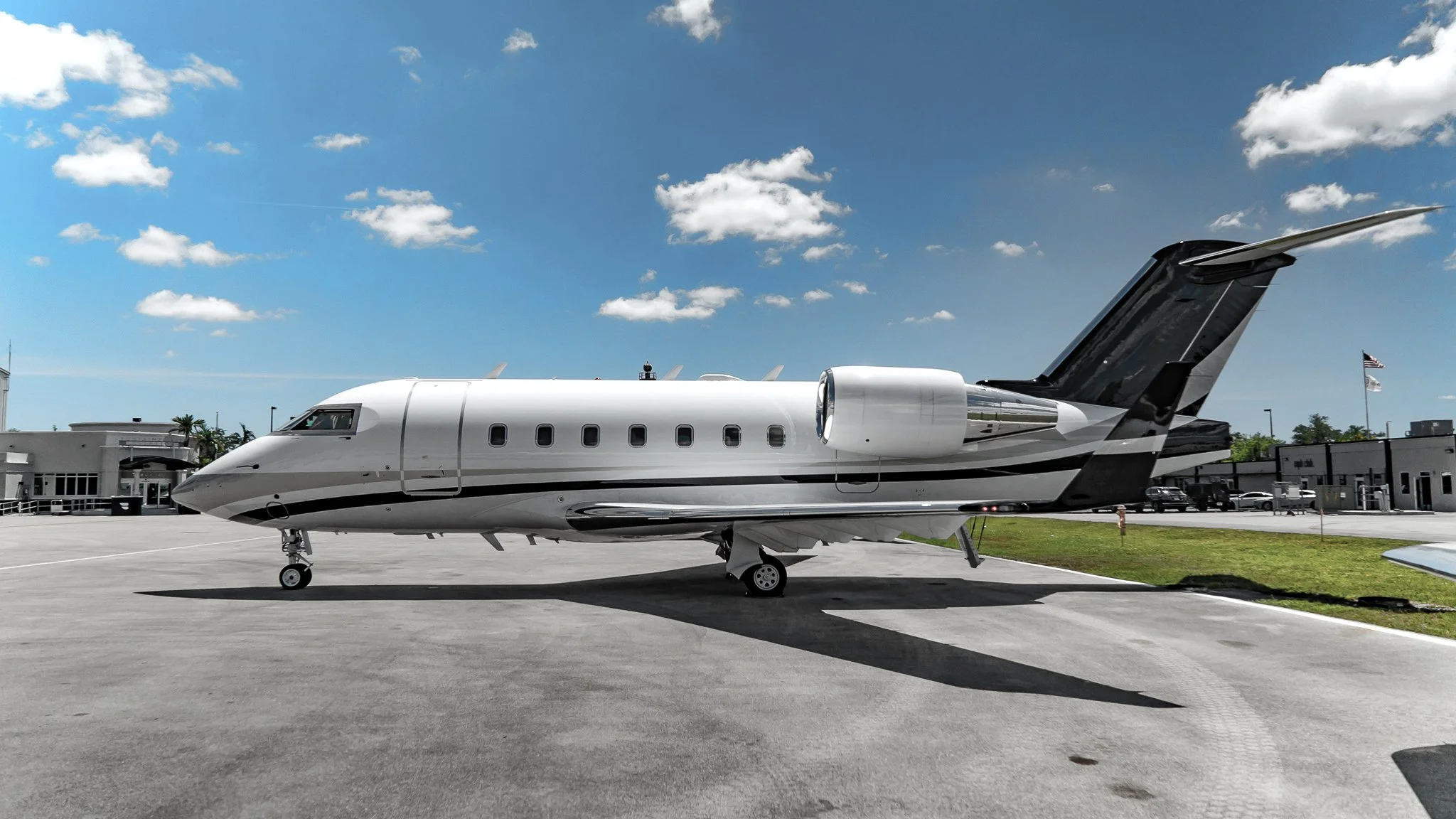 1999 Challenger 604