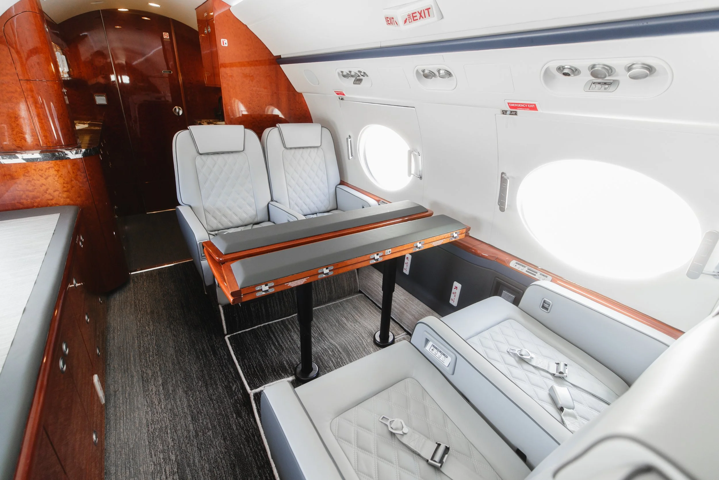 G450_ConferenceGroup_2.jpg