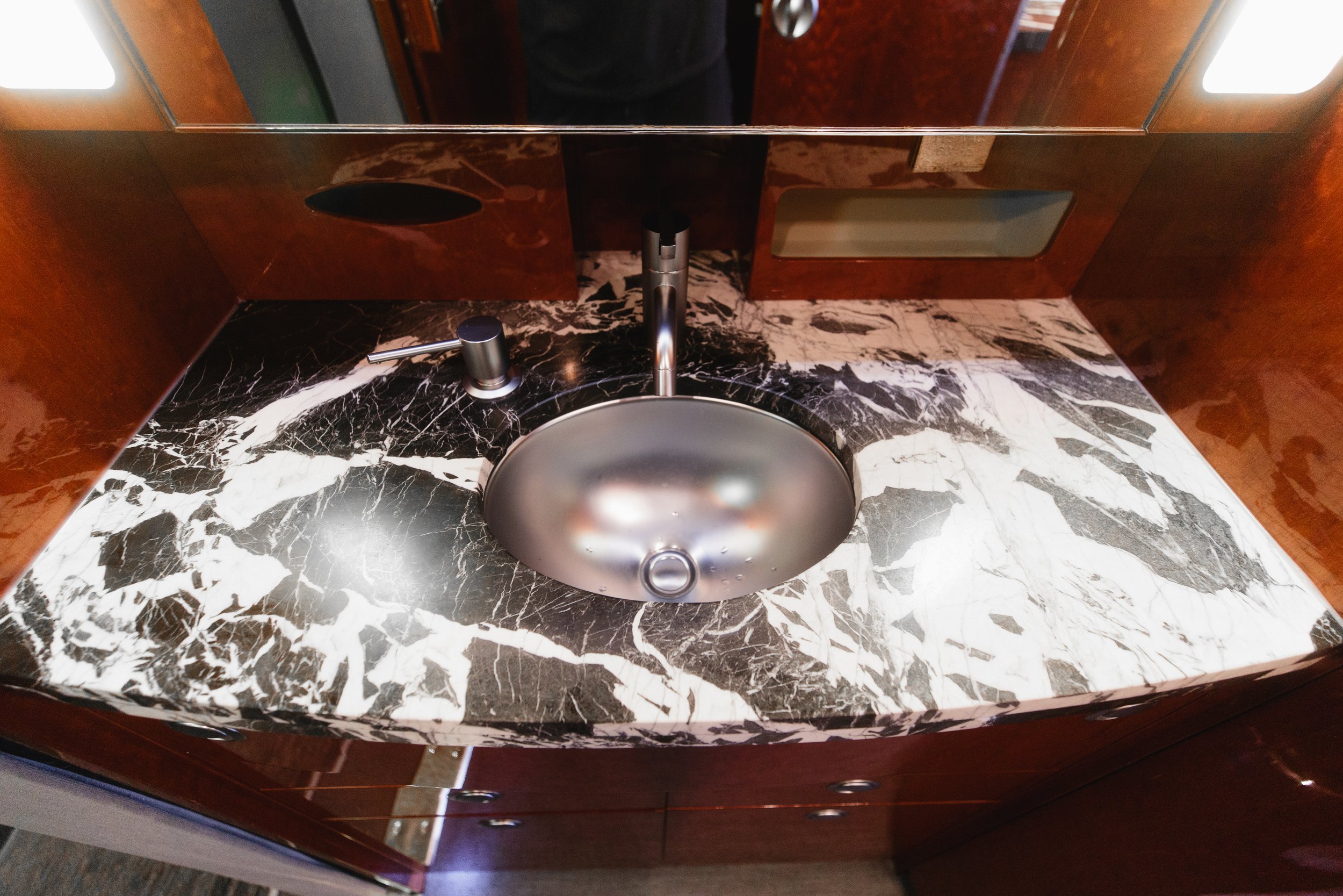 G450_LavSink.jpg