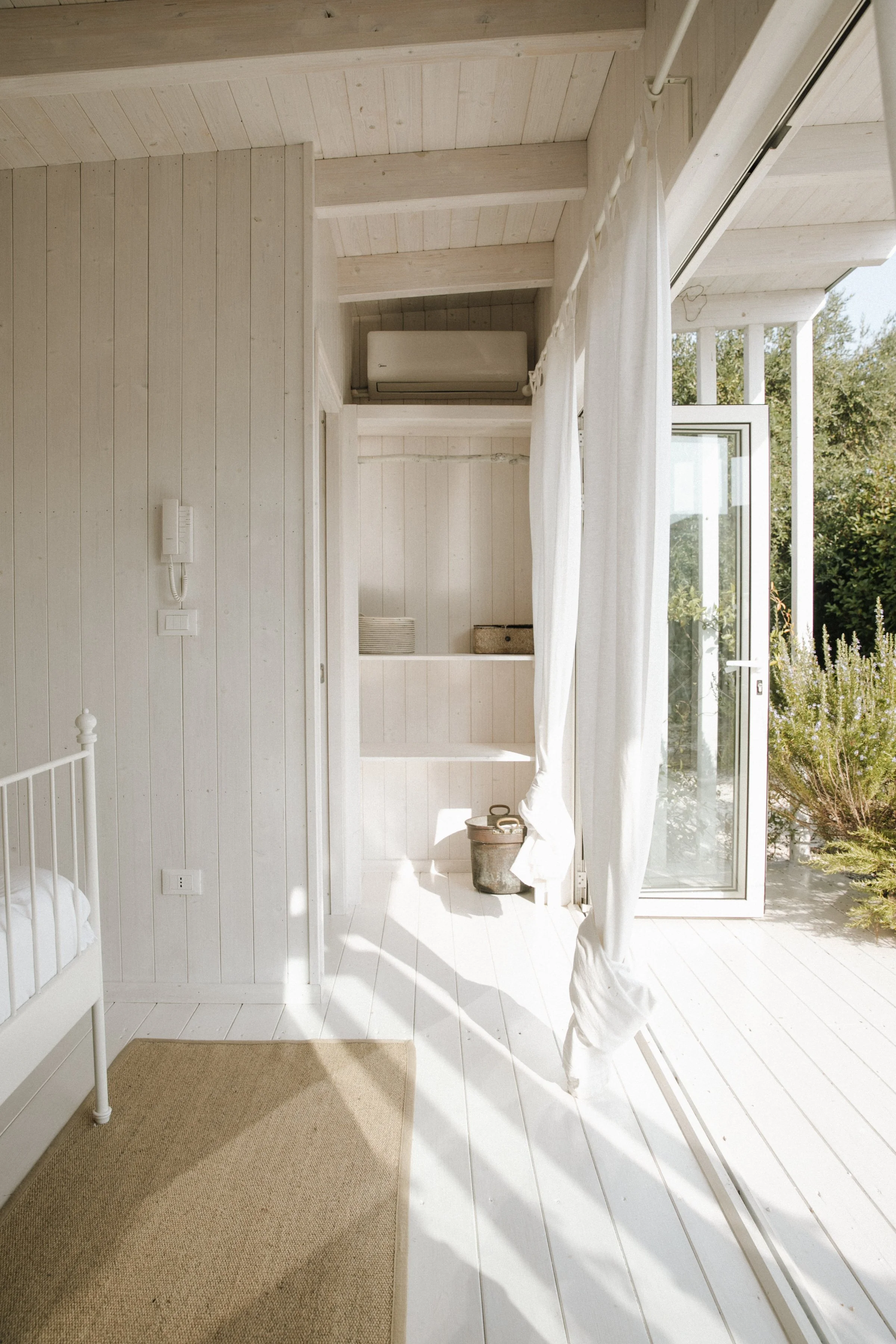 Trullo Piccolo - bed 3.5.jpg