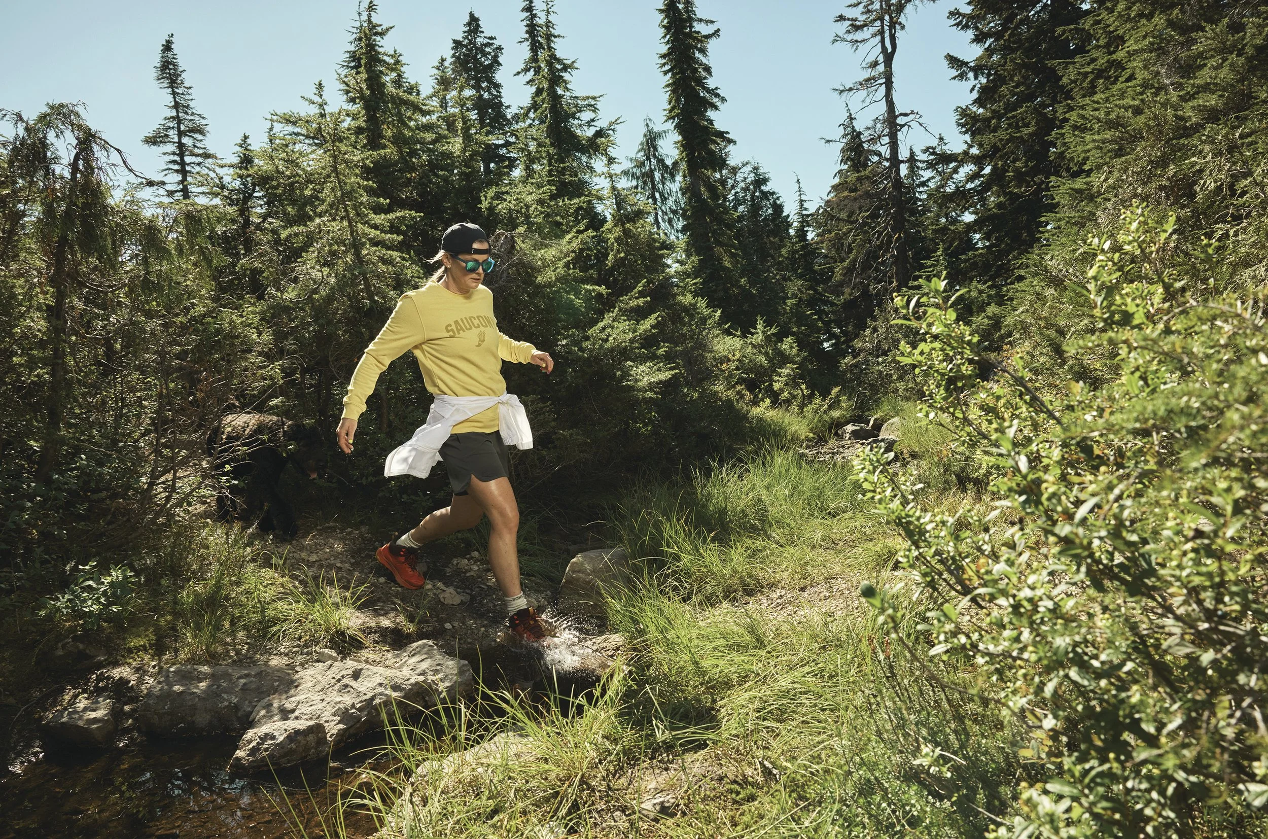 SAUCONYSS23_VANCOUVER_B_ULTRARIDGEGTX_P_09214_v1 copy.jpg